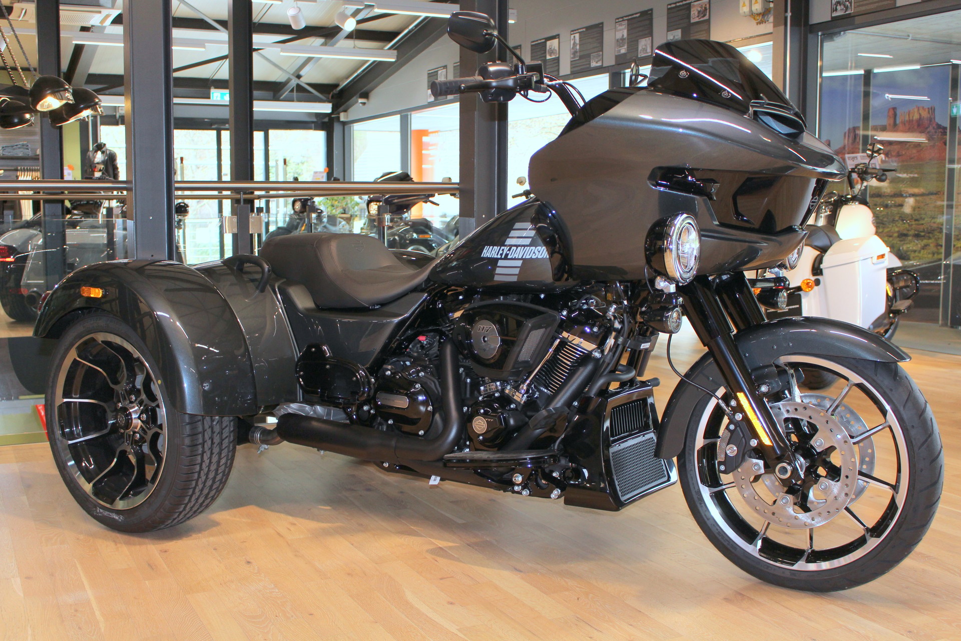 HARLEY-DAVIDSON FLTRT Road Glide 3-image-0