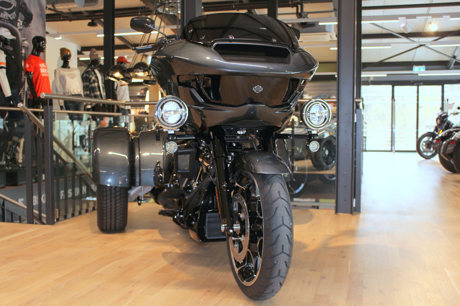 HARLEY-DAVIDSON FLTRT Road Glide 3-image-3