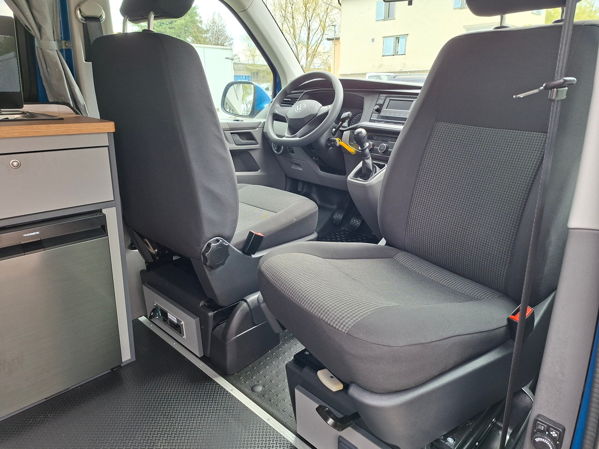 VW T6.1 2.0 TDI MareMonti COMFORT Camper 5Sitze-image-7
