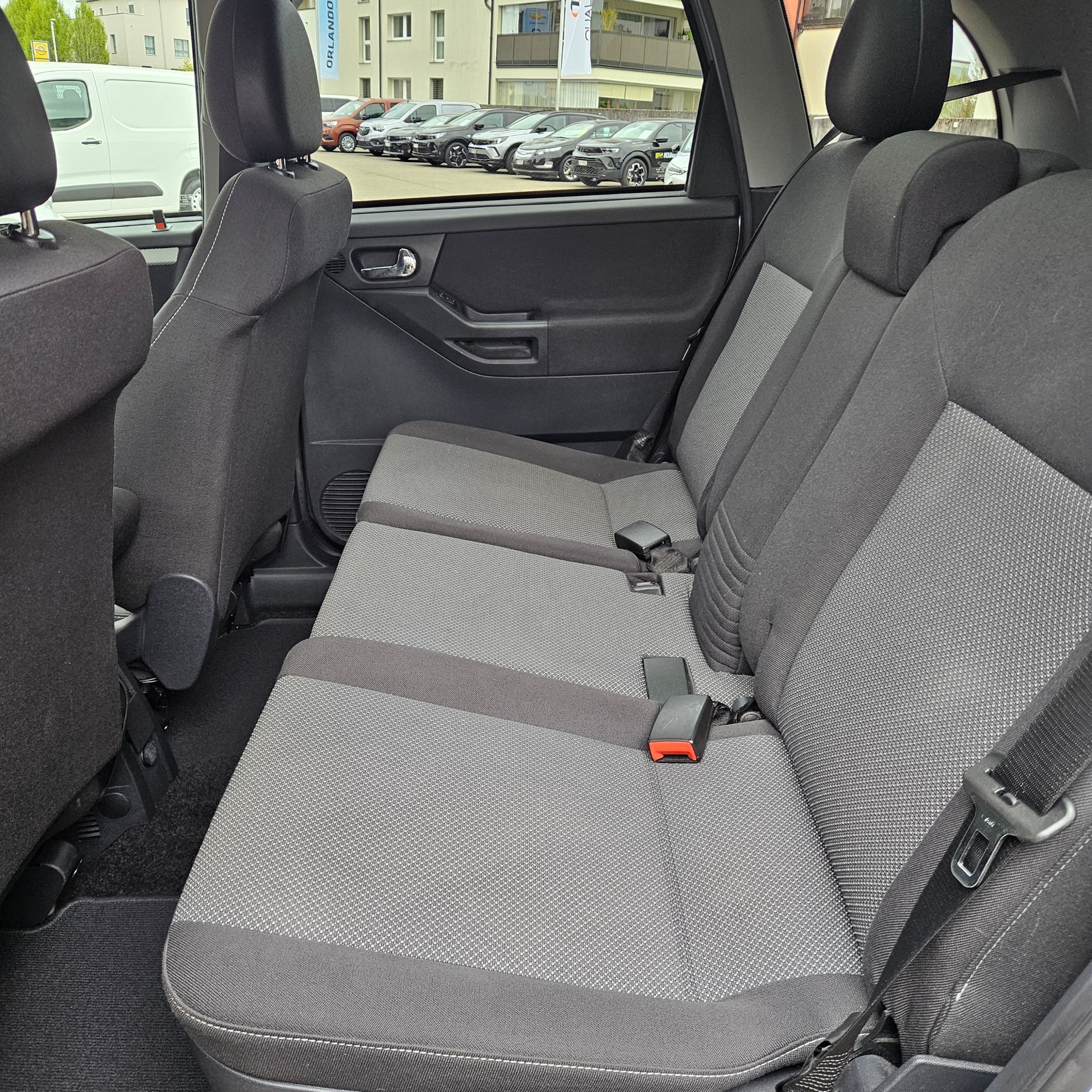 OPEL Meriva 1.8i 16V Cosmo-image-10