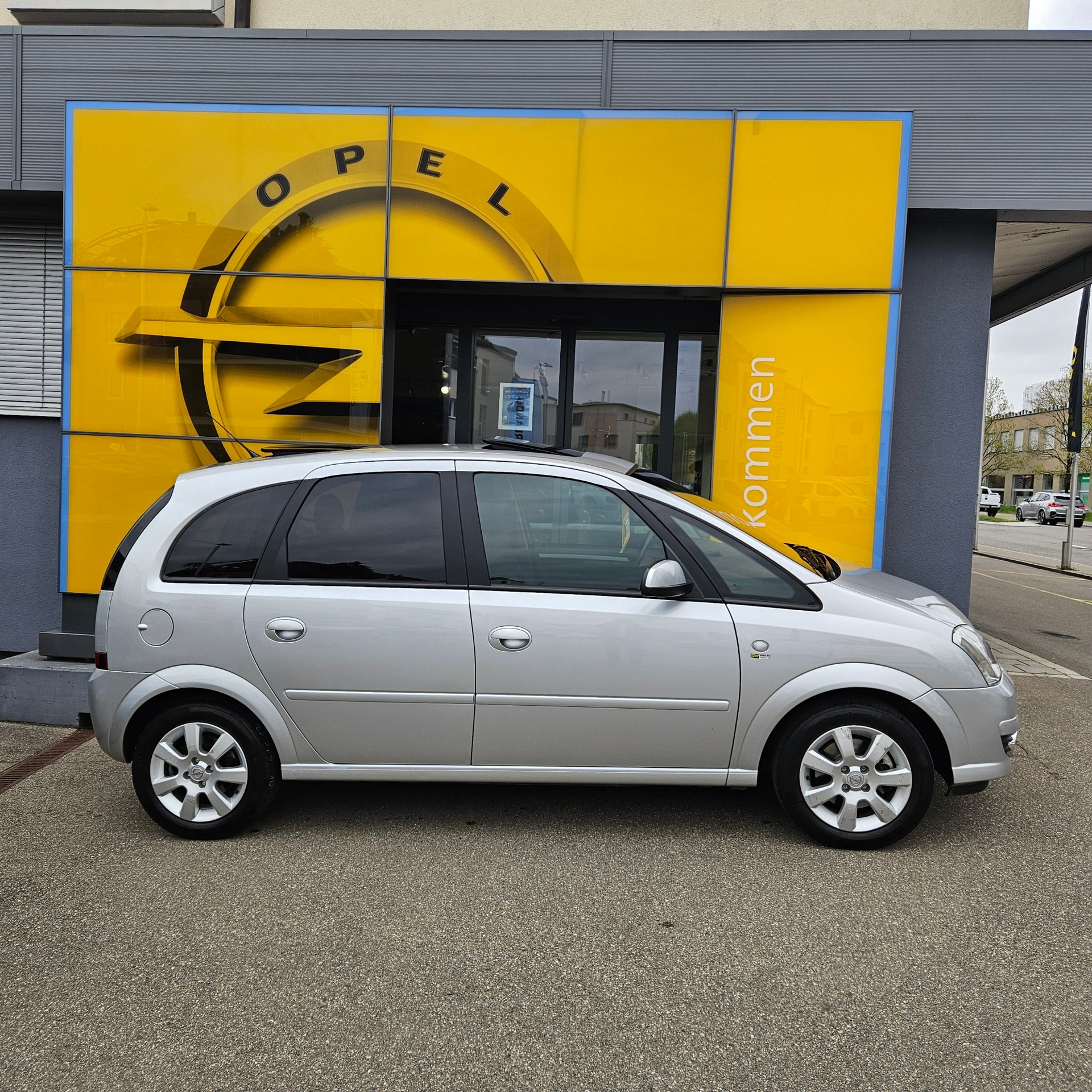 OPEL Meriva 1.8i 16V Cosmo-showroom-element-2