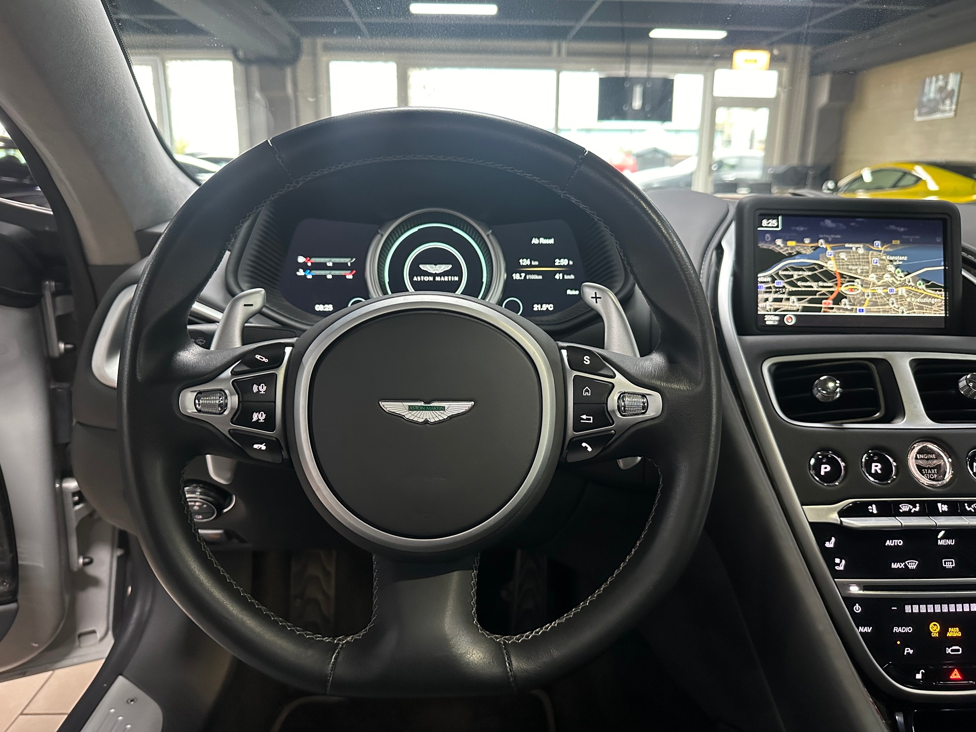 ASTON MARTIN DB11 V12 Launch Edition Touchtronic 3 AMR-image-20
