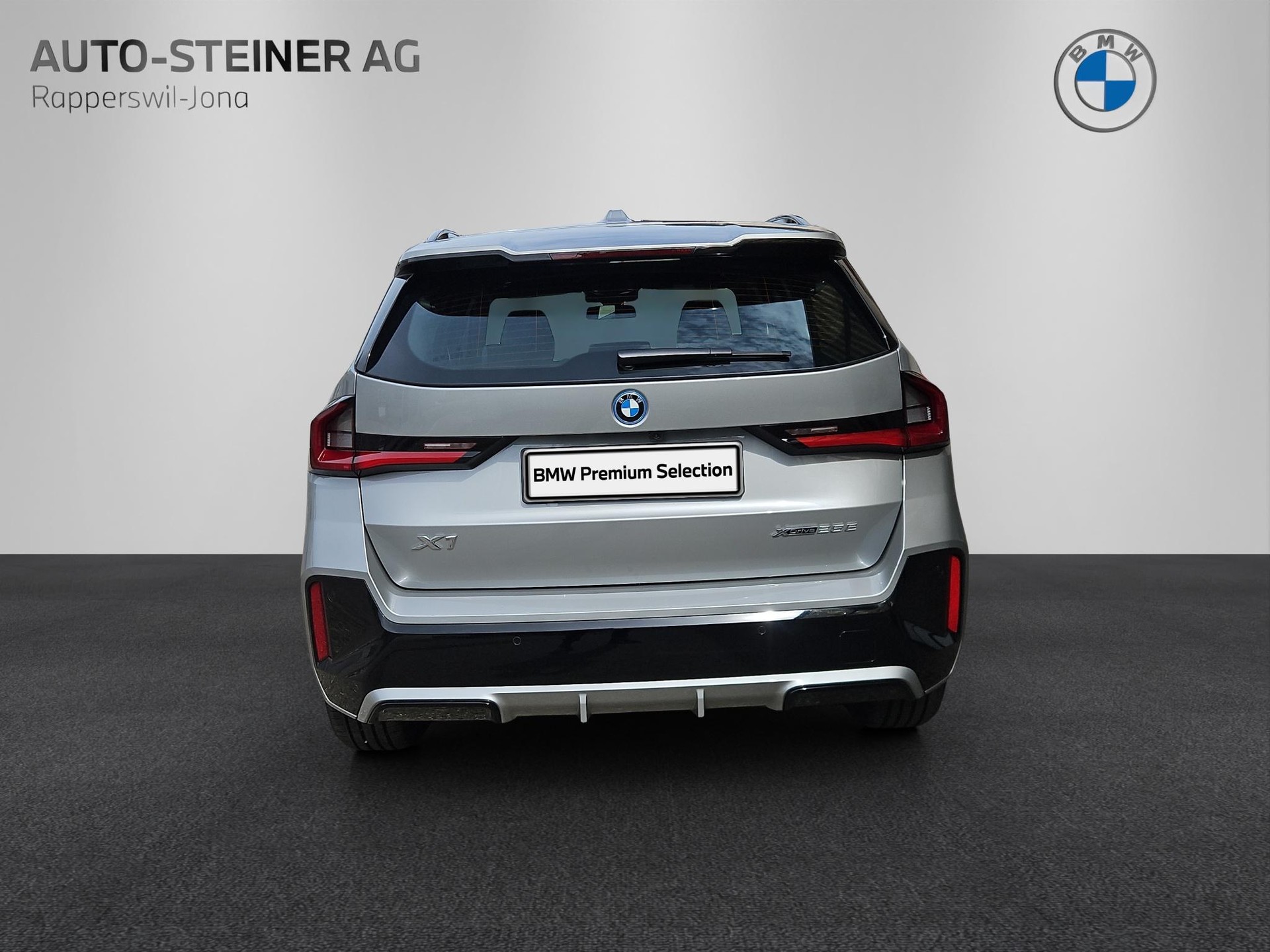 BMW X1 xDrive 25e M Sport-showroom-element-3