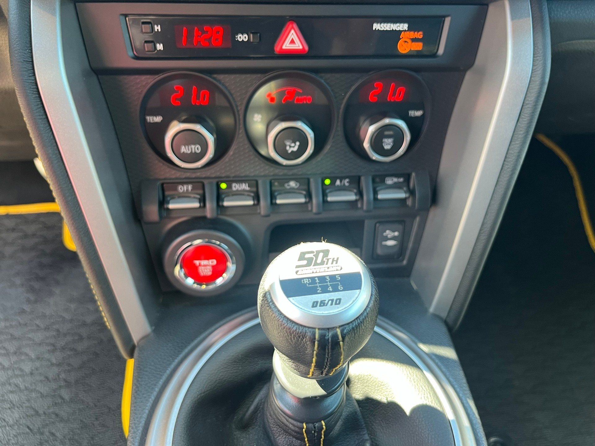 TOYOTA GT 86 2.0 D-4S Sport 50th-image-25