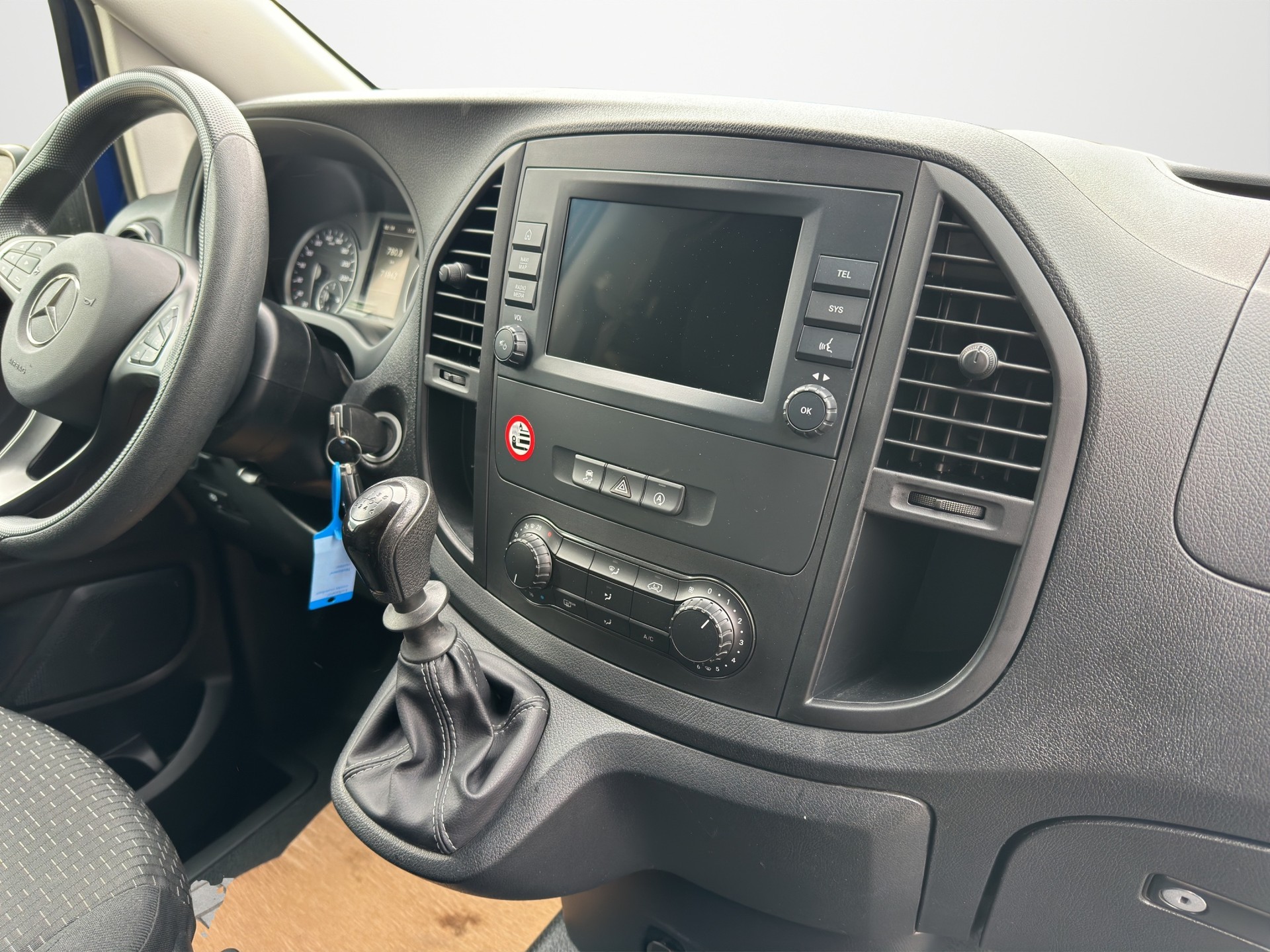 MERCEDES-BENZ Vito 116 CDI Pro-image-11