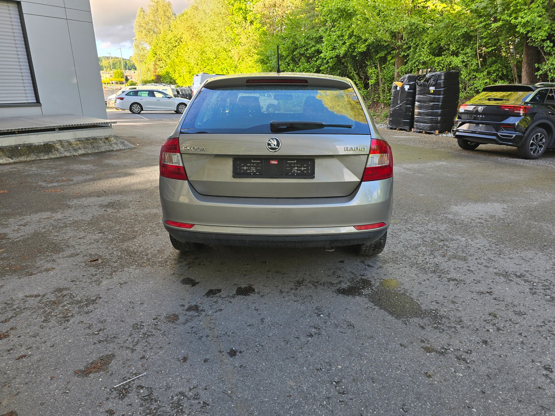 SKODA Rapid Spaceback 1.6 TDI Greenline-image-5