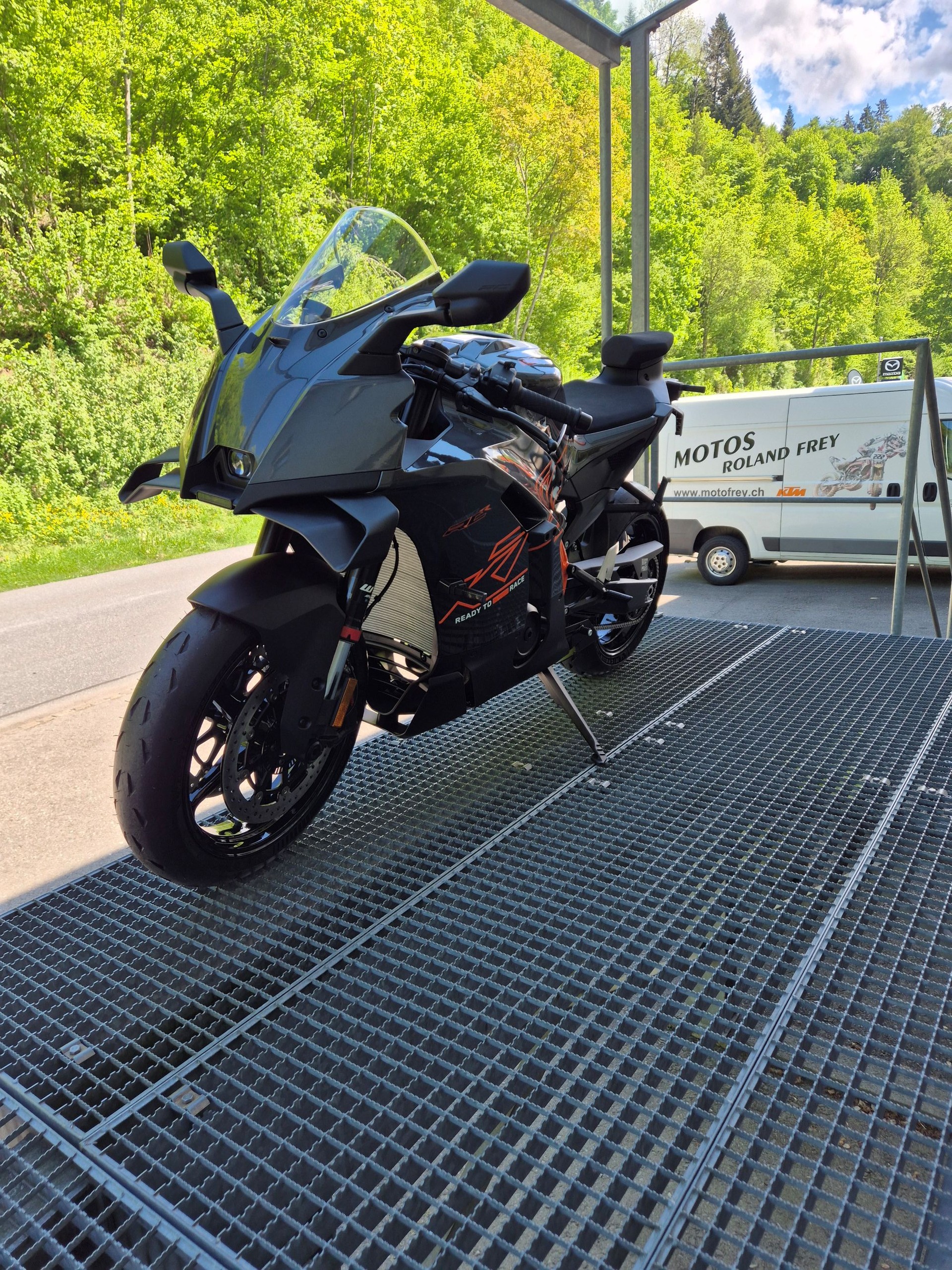 KTM 990 RCR-image-2