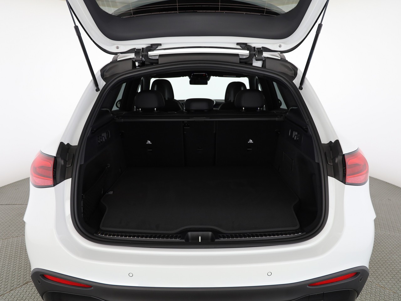 MERCEDES-BENZ GLC 400 e 4Matic 9G-Tronic-image-19