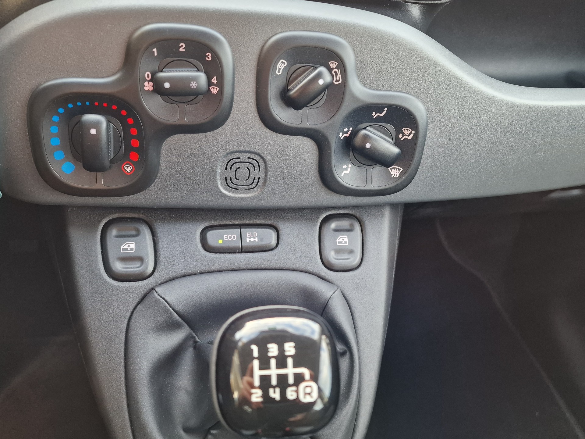 FIAT Panda 0.9 Twinair Turbo Wild 4x4-image-9