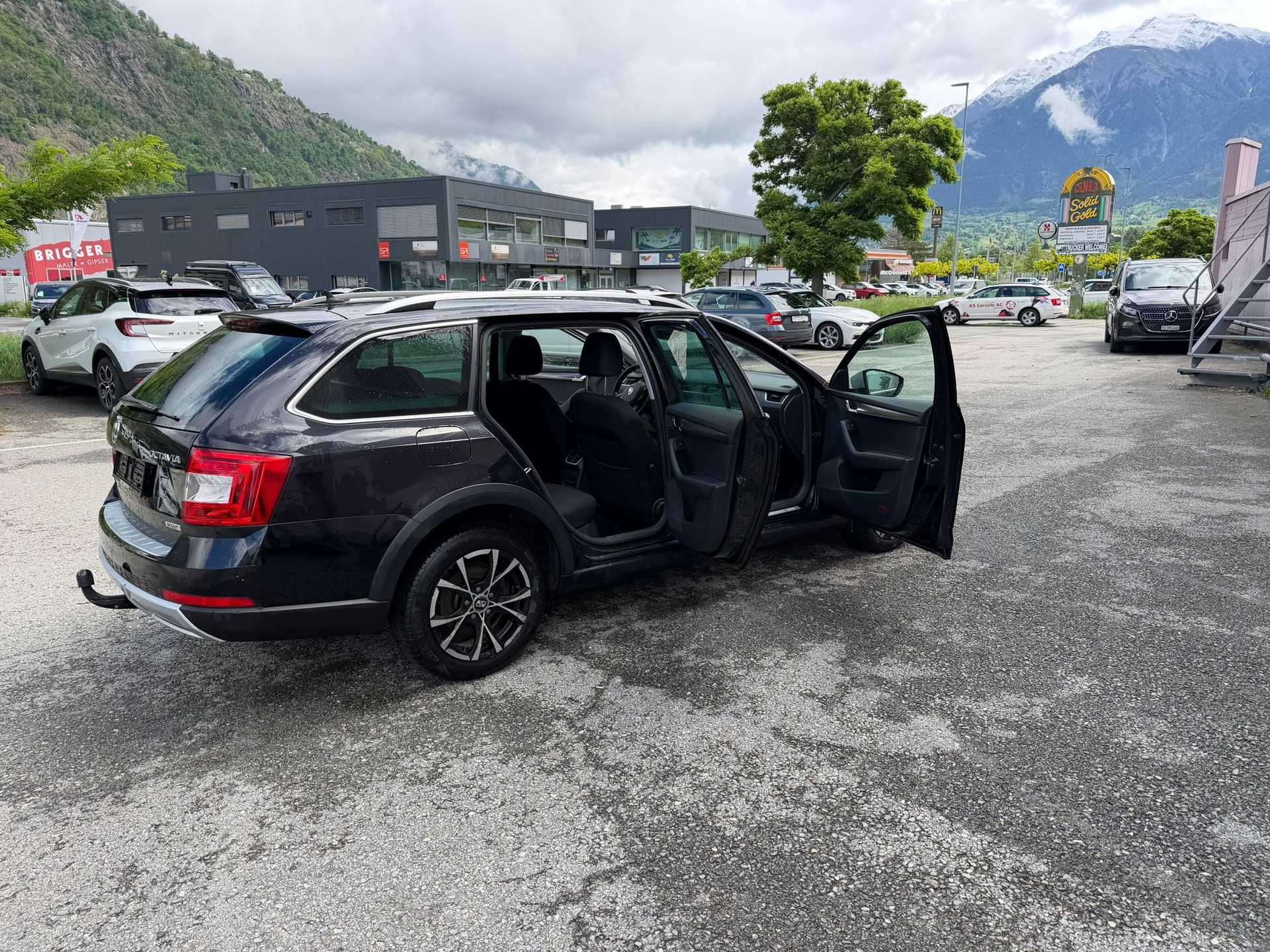 SKODA Octavia Combi 2.0 TDI Scout 4x4 DSG-image-7