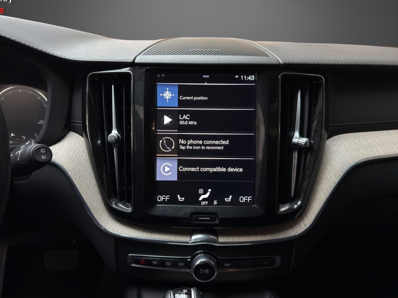 VOLVO XC60 D4 AWD Inscription Geartronic-image-10