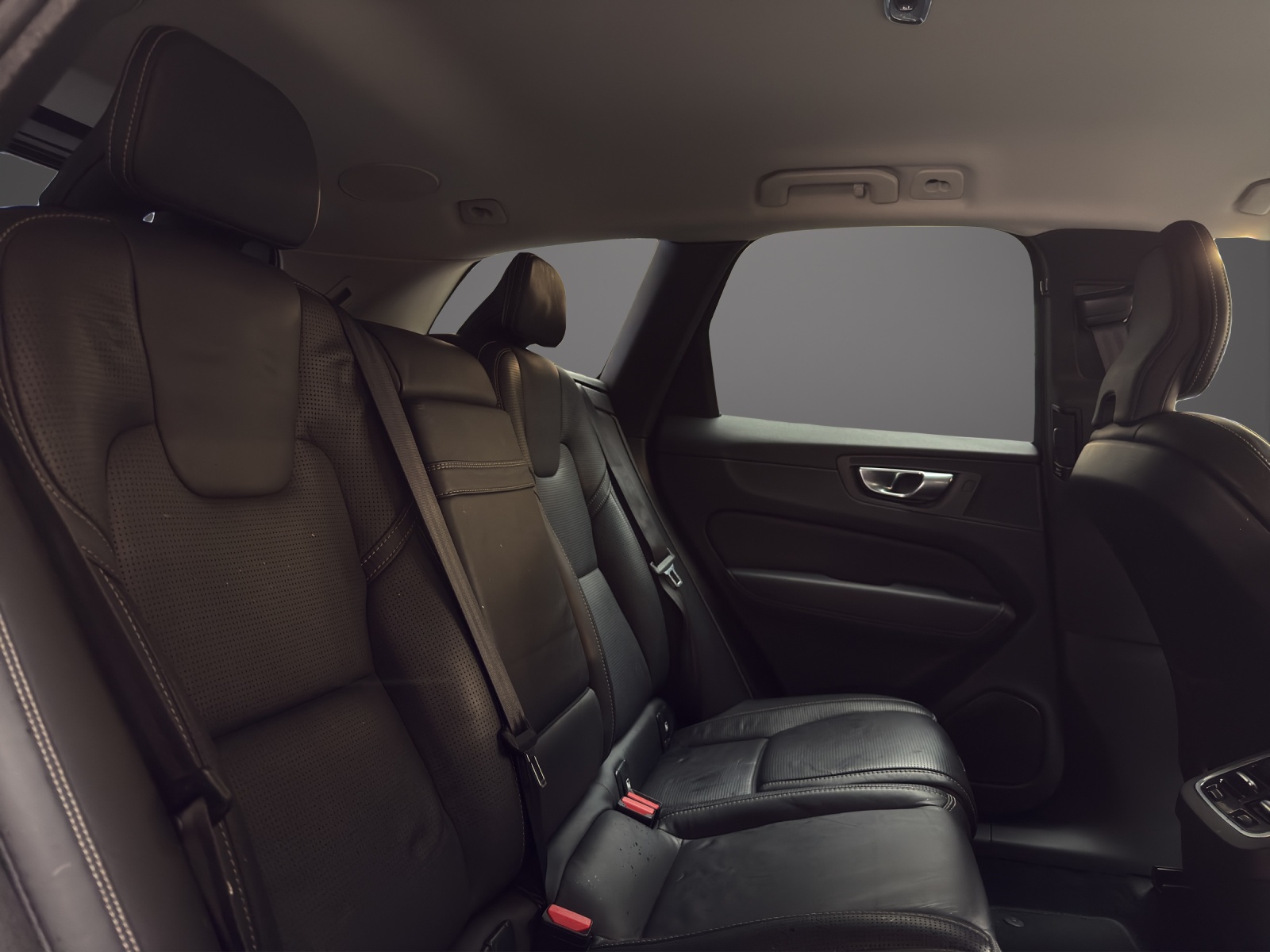 VOLVO XC60 D4 AWD Inscription Geartronic-image-12