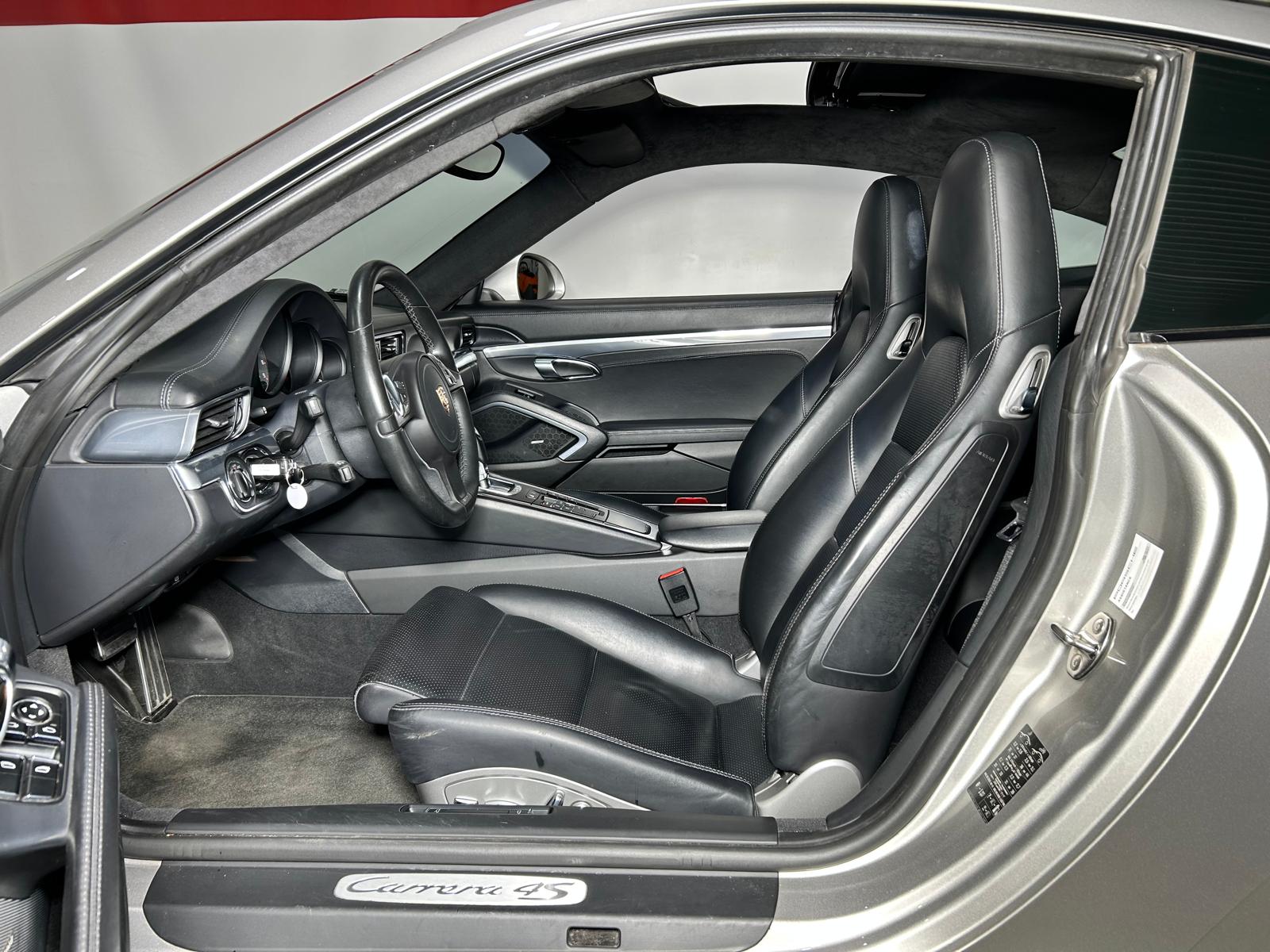PORSCHE 911 Coupé 3.8 Carrera 4S PDK-image-6