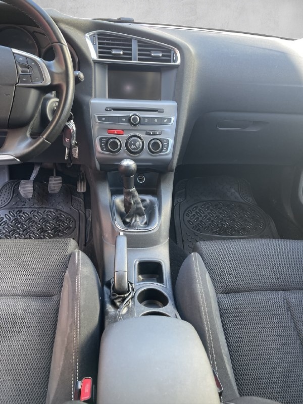 CITROEN C4 1.2 Pure Tech Feel-image-6