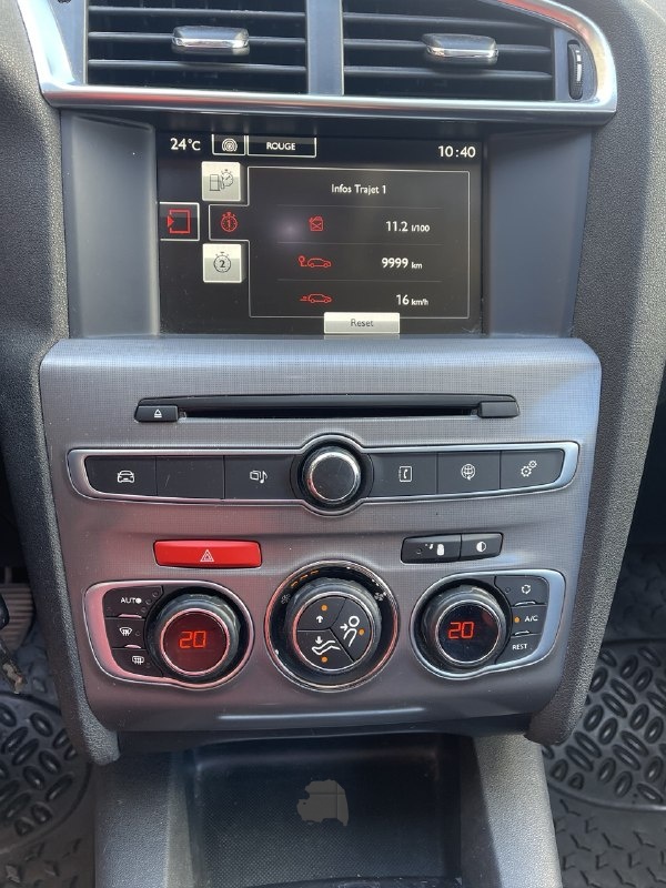 CITROEN C4 1.2 Pure Tech Feel-image-5
