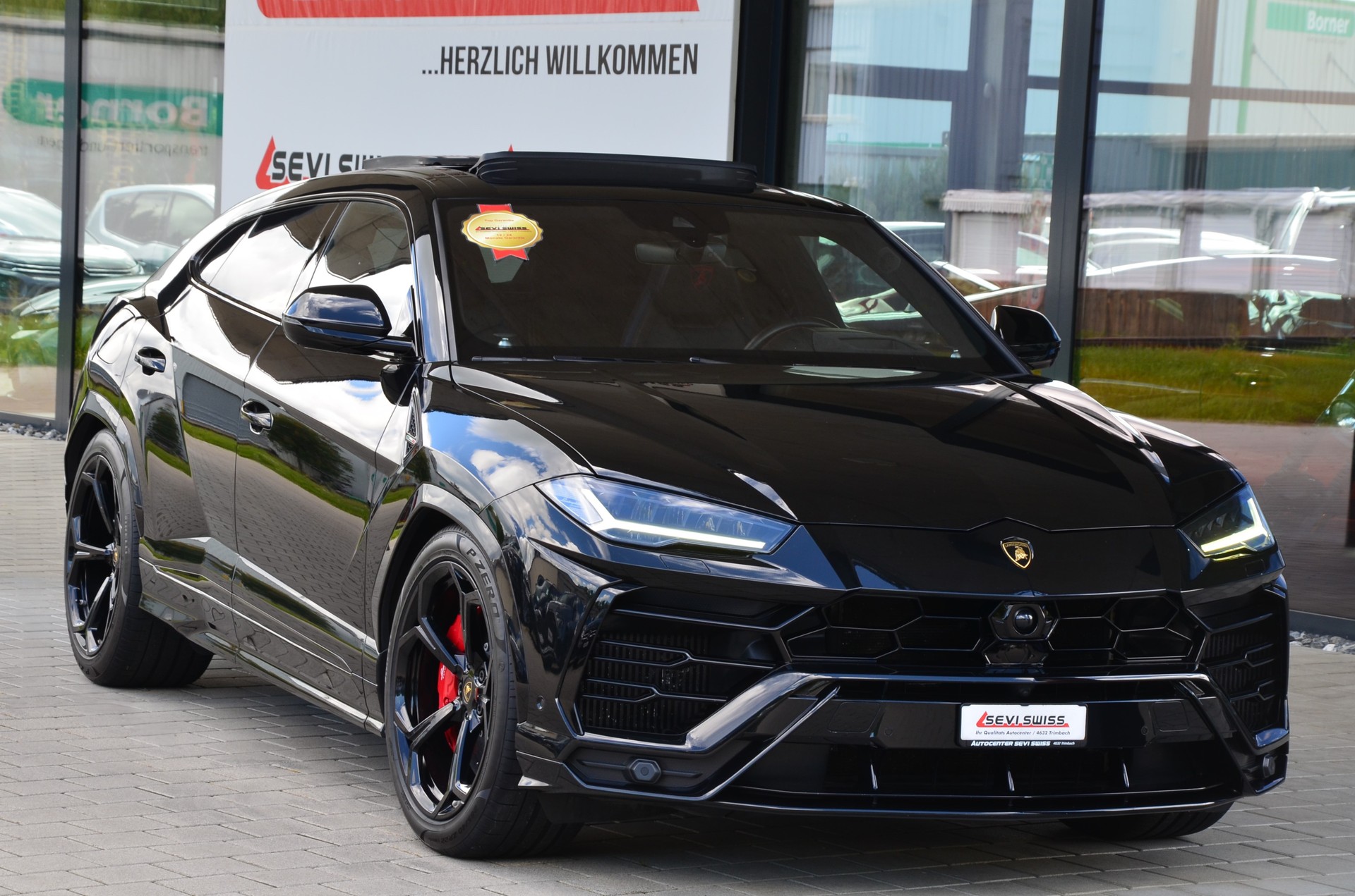 LAMBORGHINI Urus E-Gear