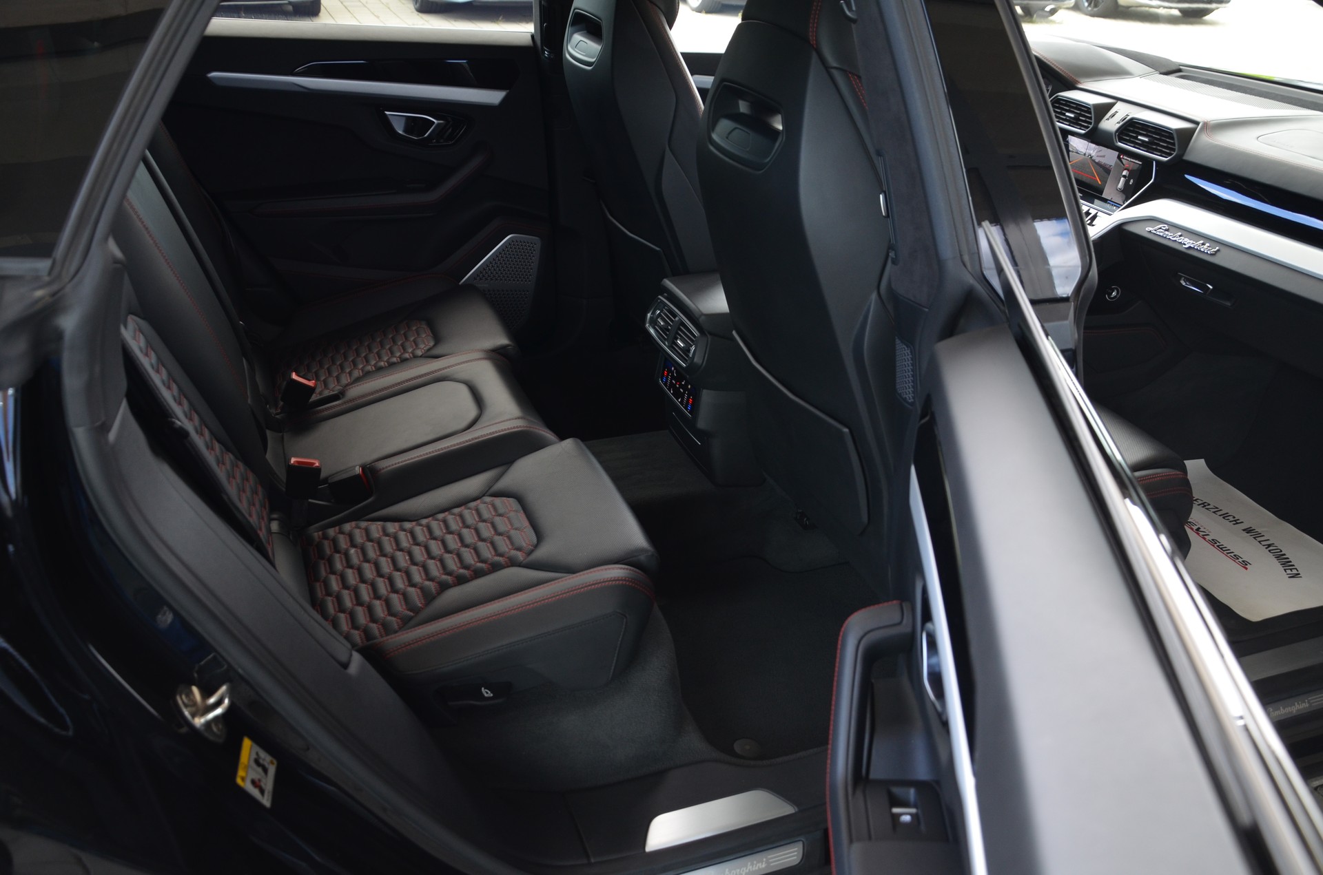 LAMBORGHINI Urus E-Gear-image-17