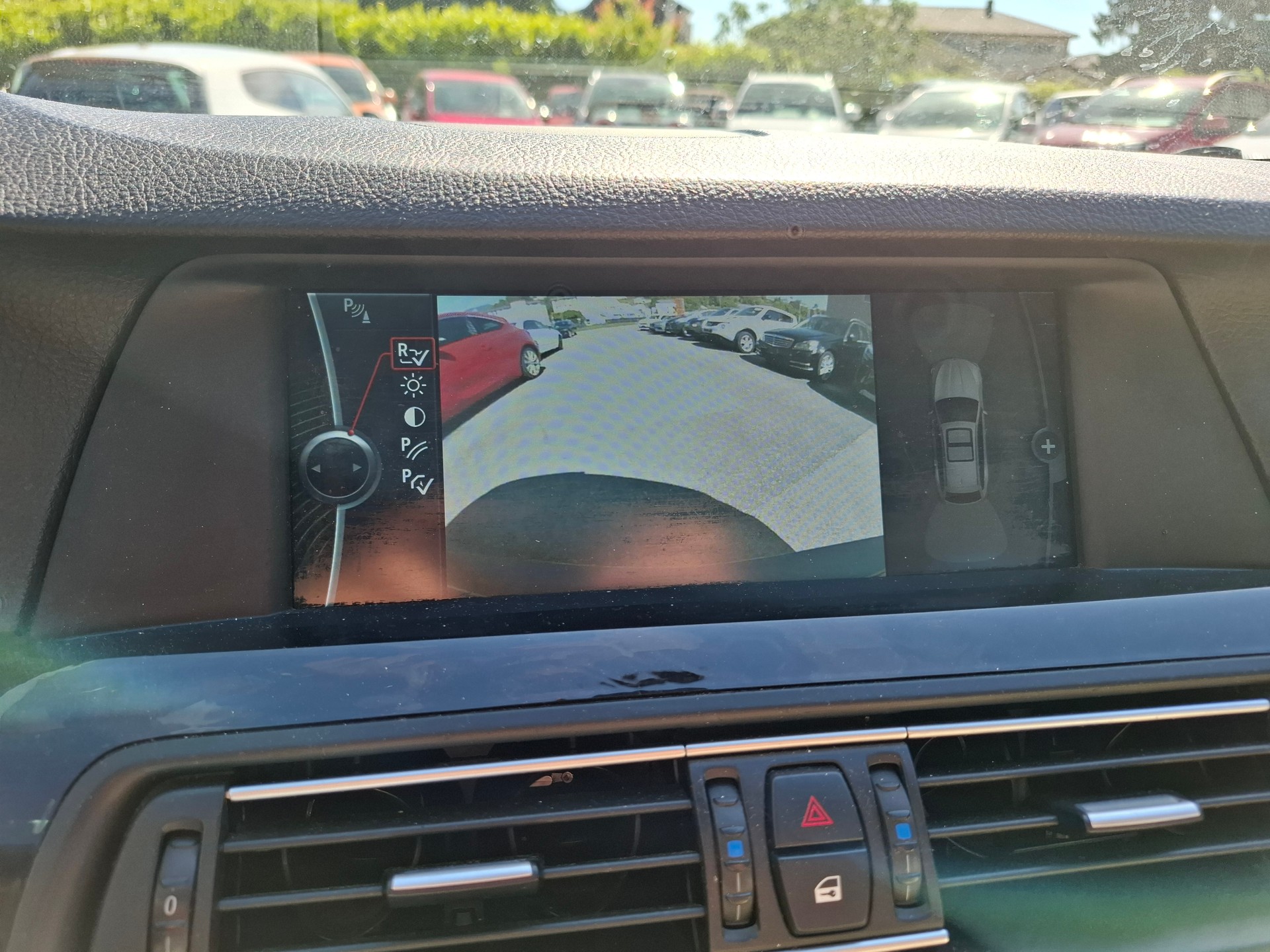 BMW 530d xDrive Touring Steptronic-image-11