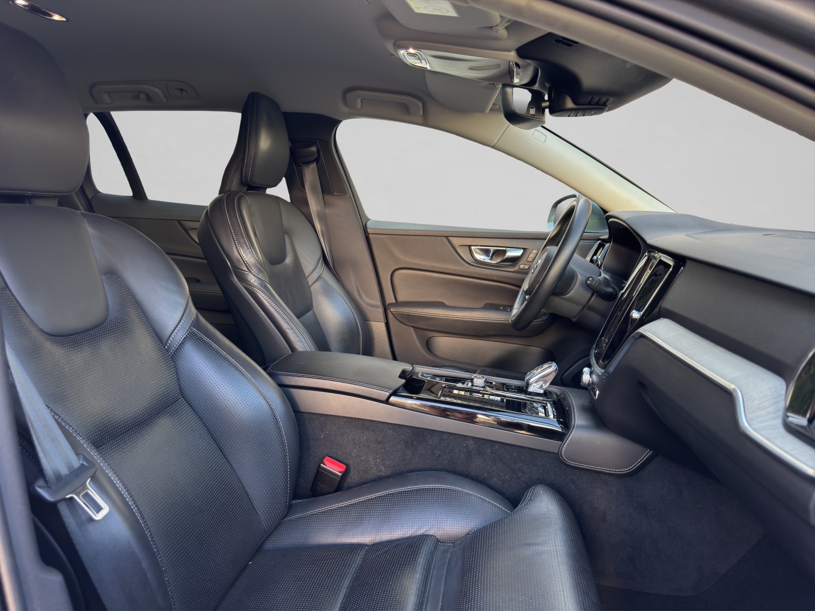 VOLVO V60 T6 eAWD Twin Engine Inscription Geartronic-image-12