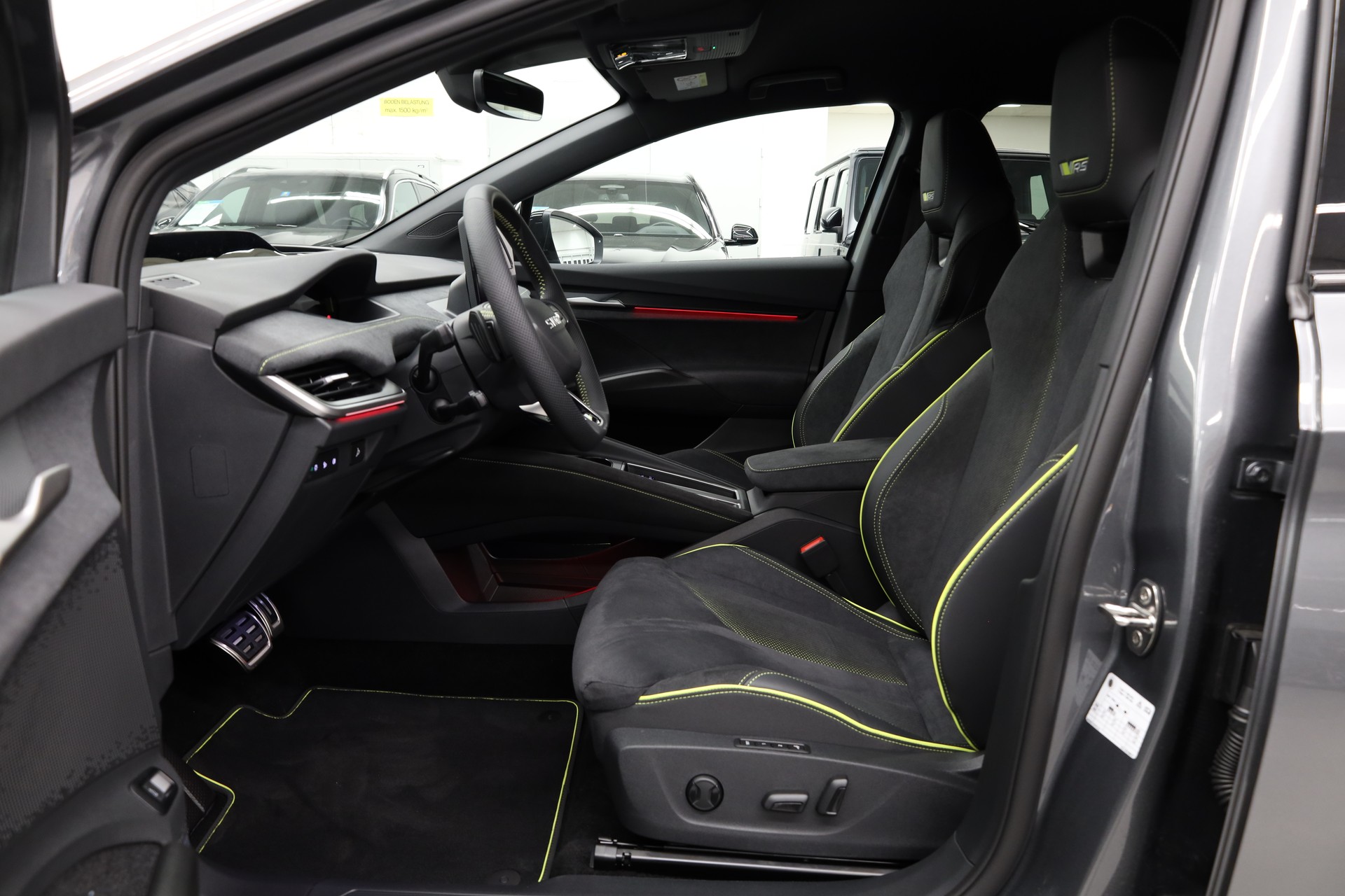 SKODA Elroq RS 4x4-image-15