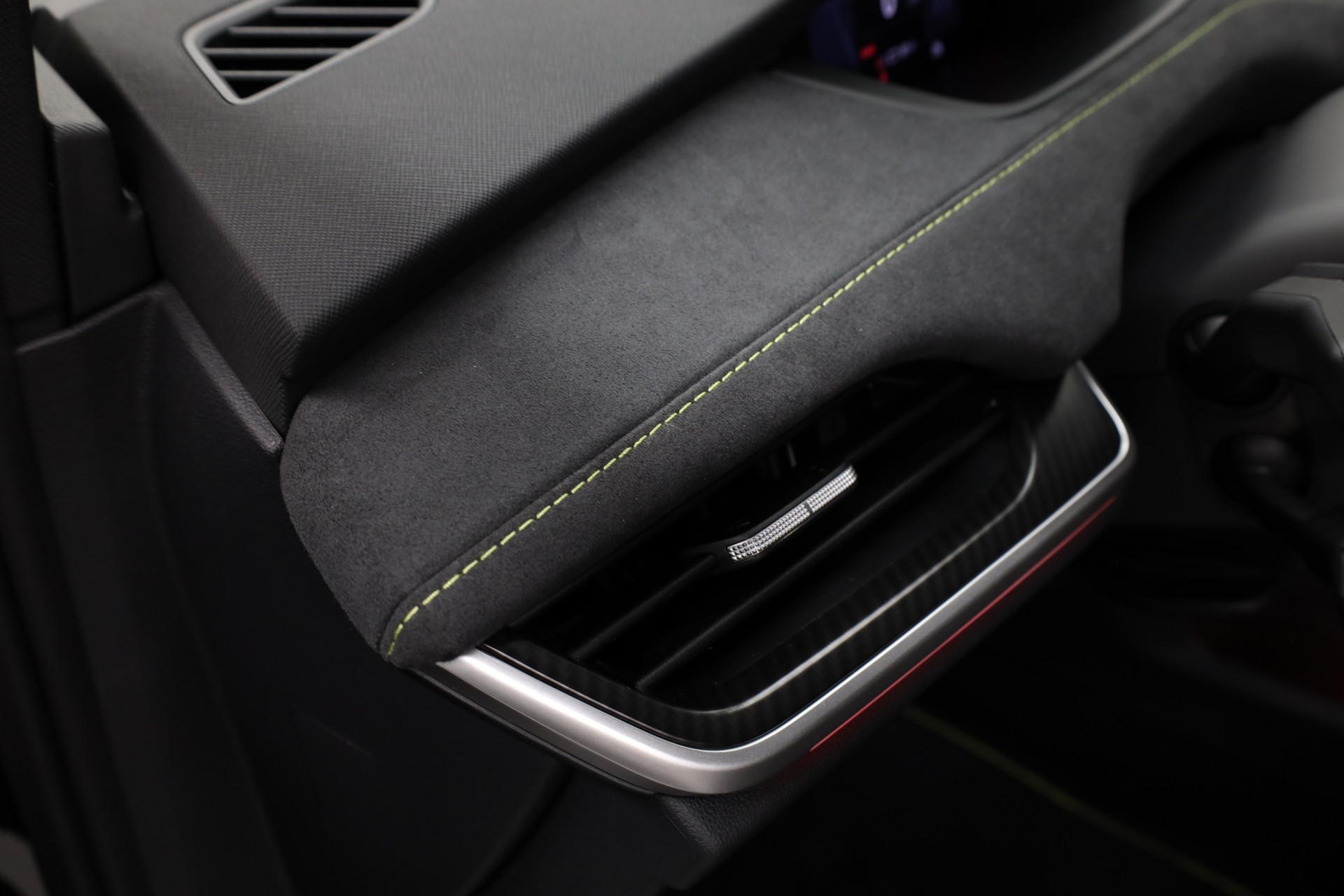 SKODA Elroq RS 4x4-image-24