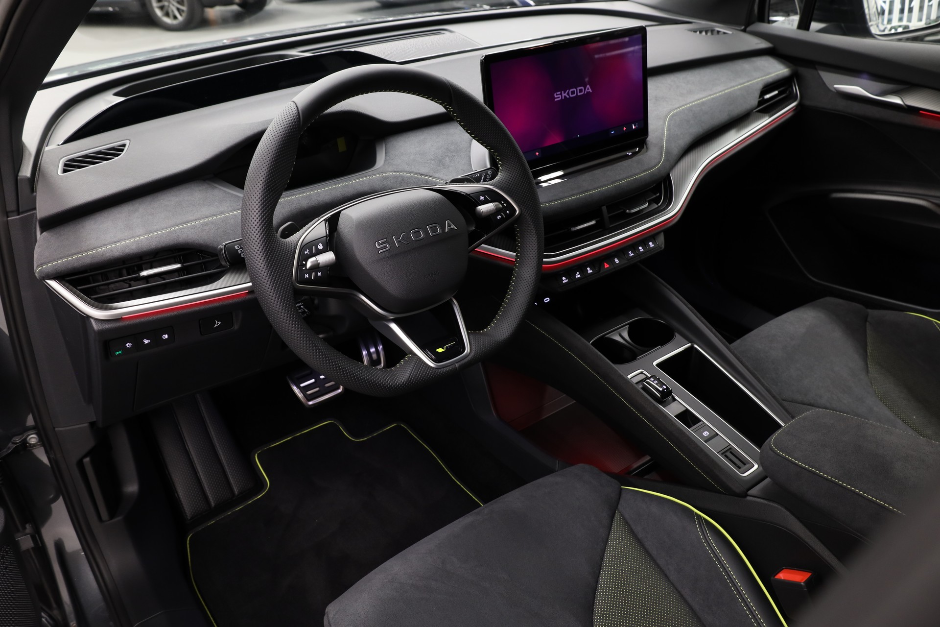 SKODA Elroq RS 4x4-image-21