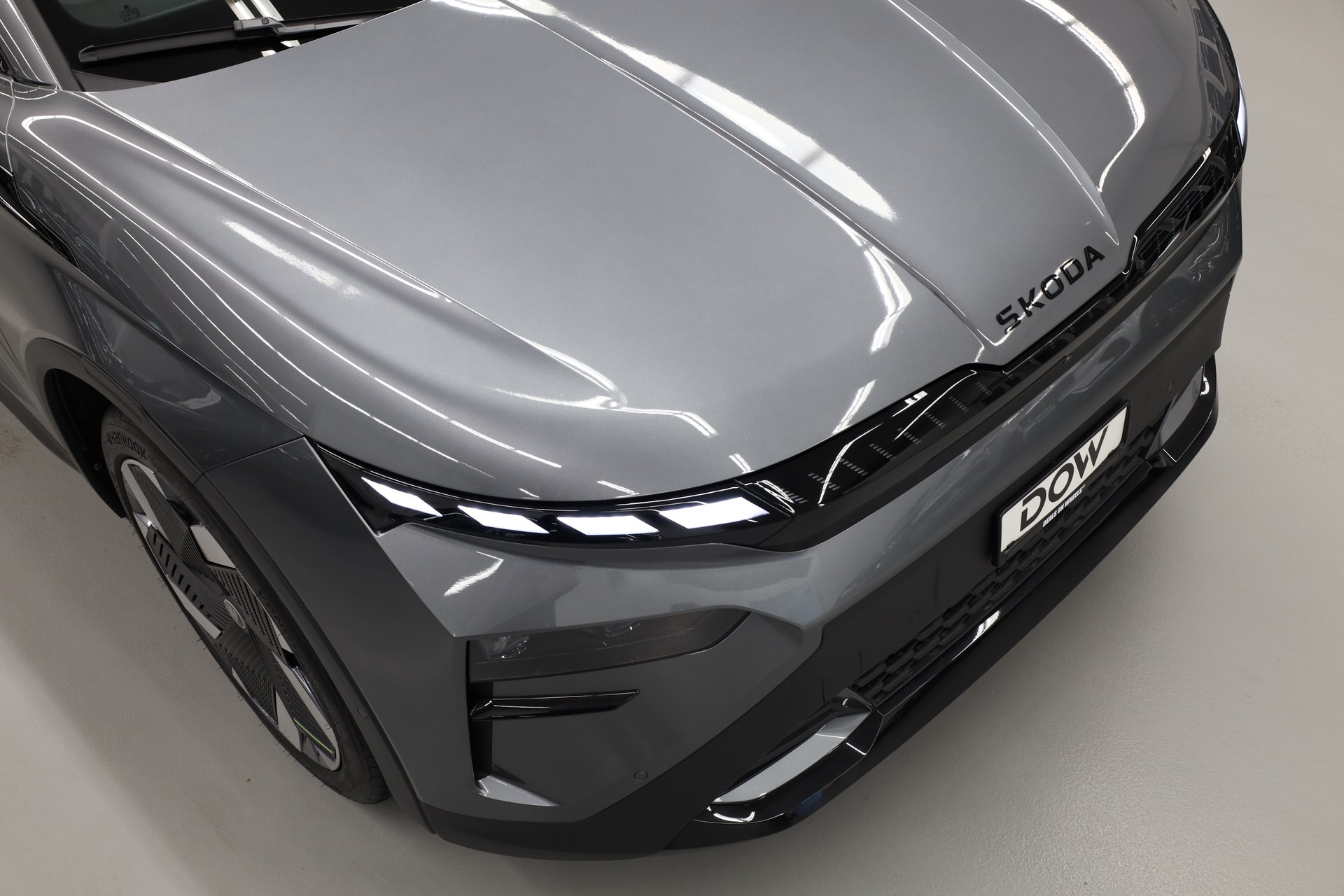 SKODA Elroq RS 4x4-image-7