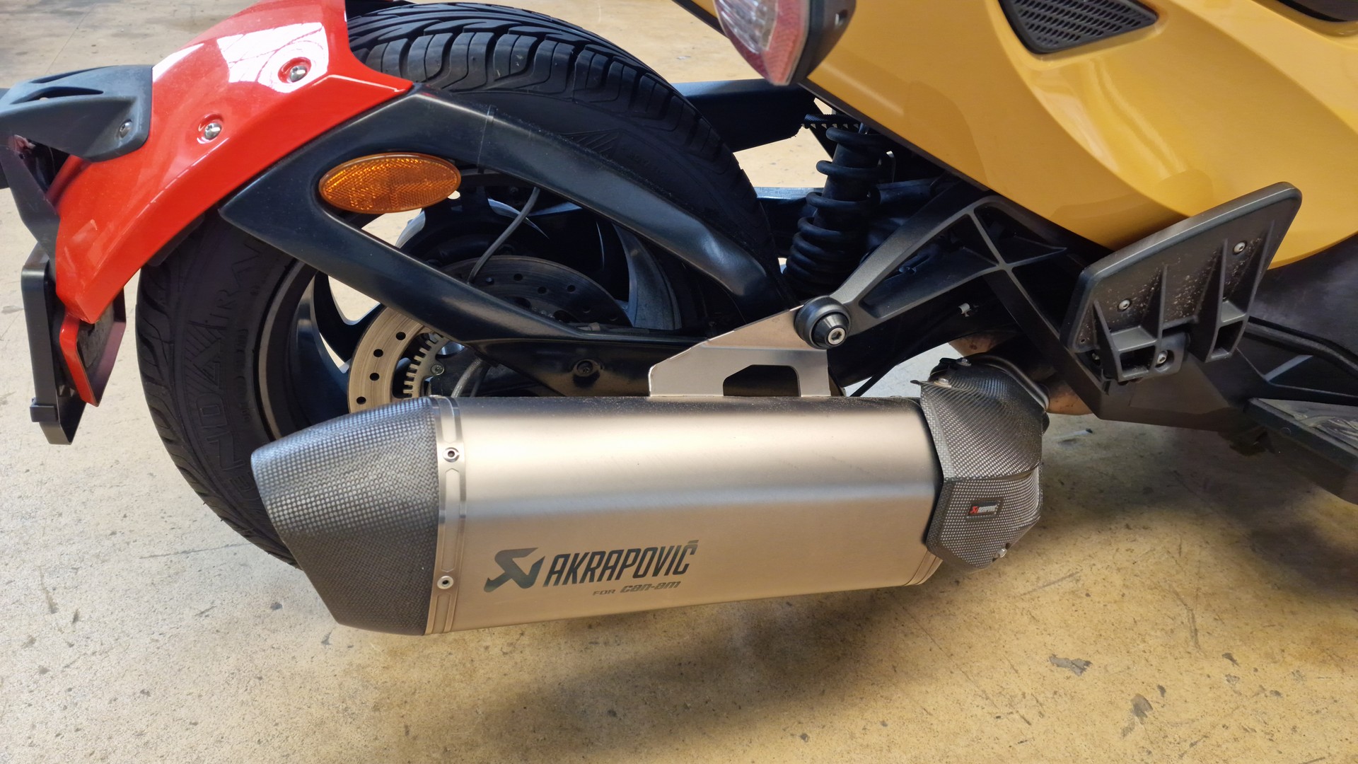 CAN-AM Spyder RT-S SE5-image-4