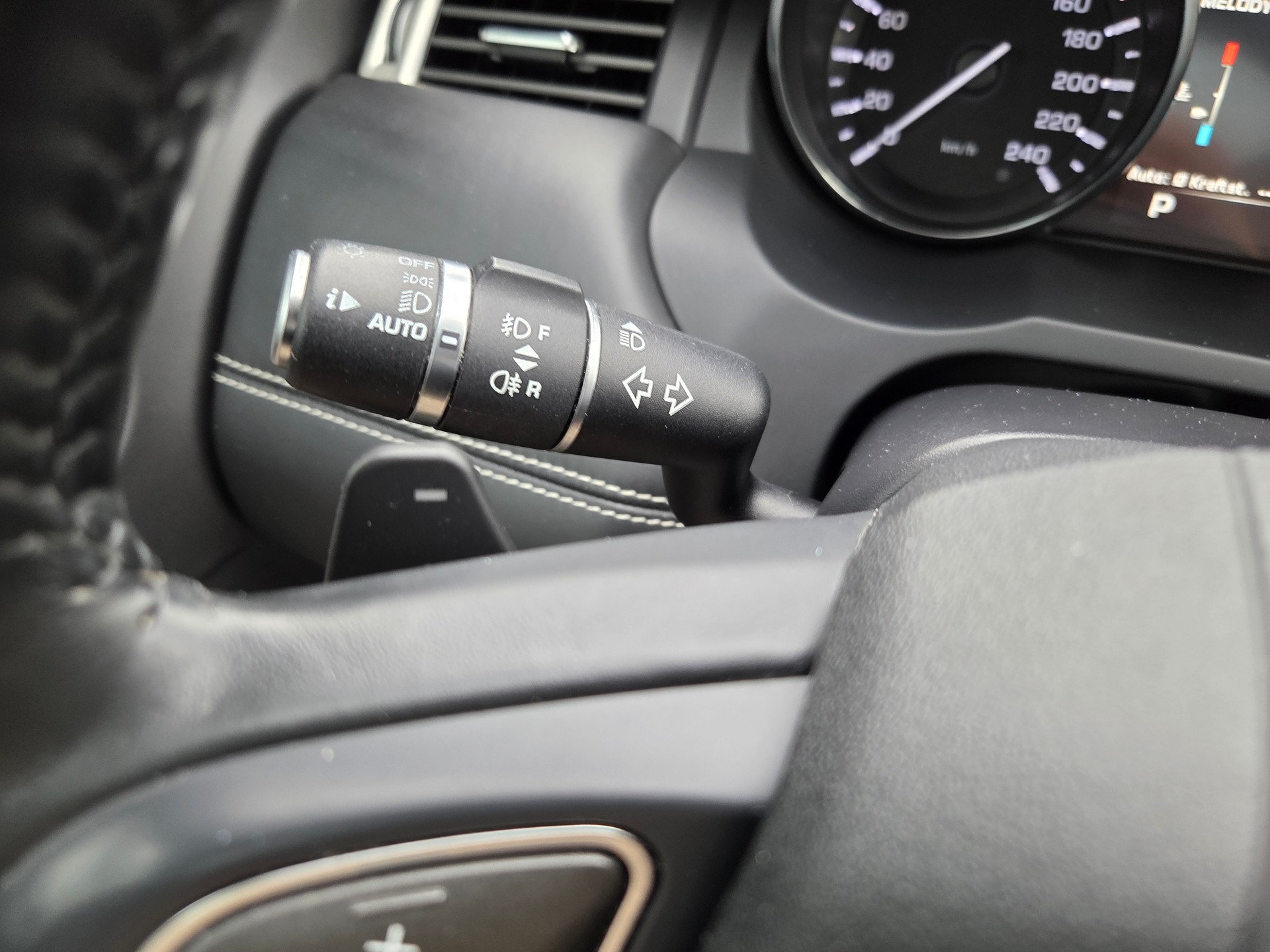 LAND ROVER Range Rover Evoque 2.2 SD4 Prestige AT9-image-21