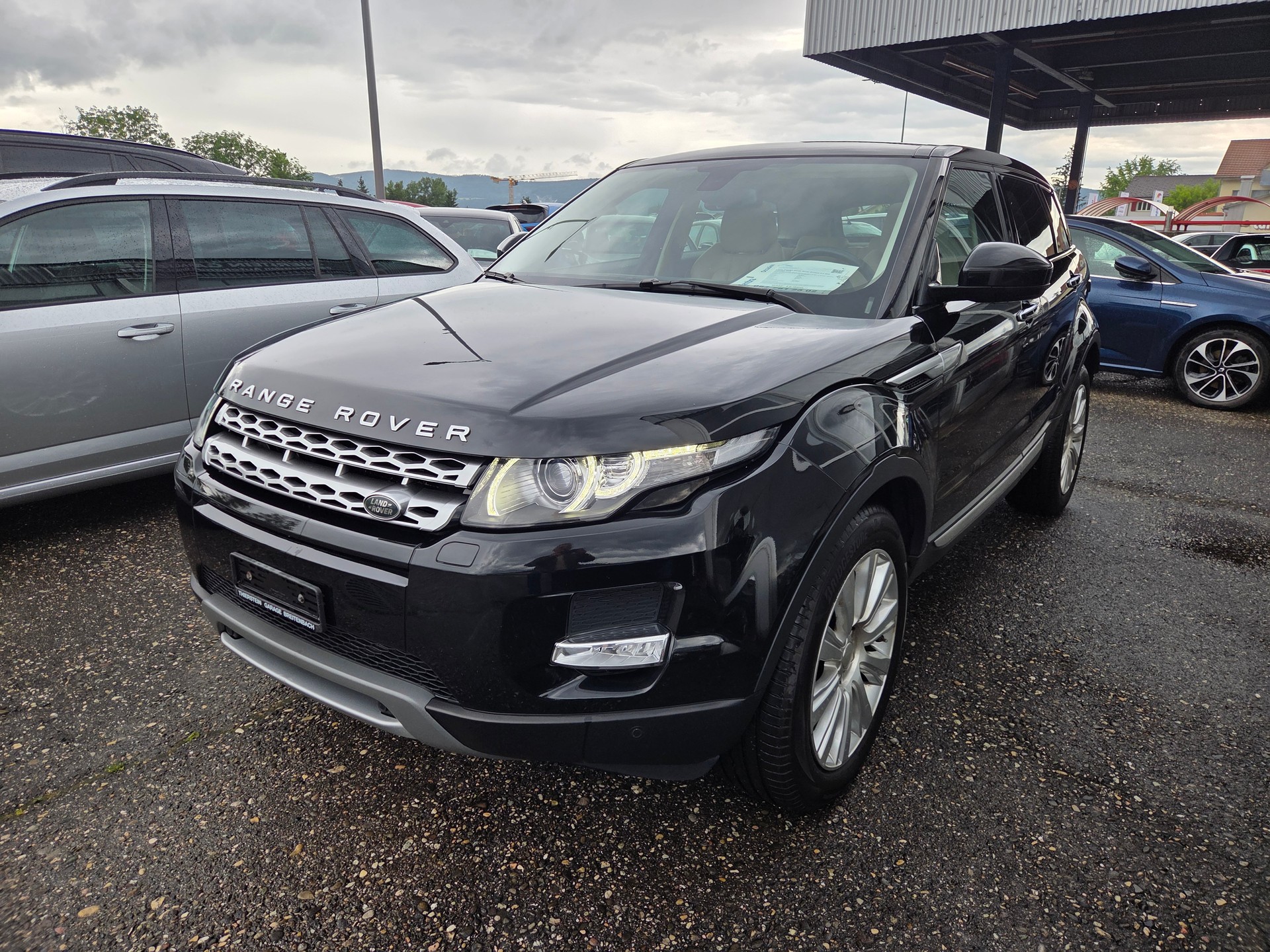 LAND ROVER Range Rover Evoque 2.2 SD4 Prestige AT9-showroom-element-3