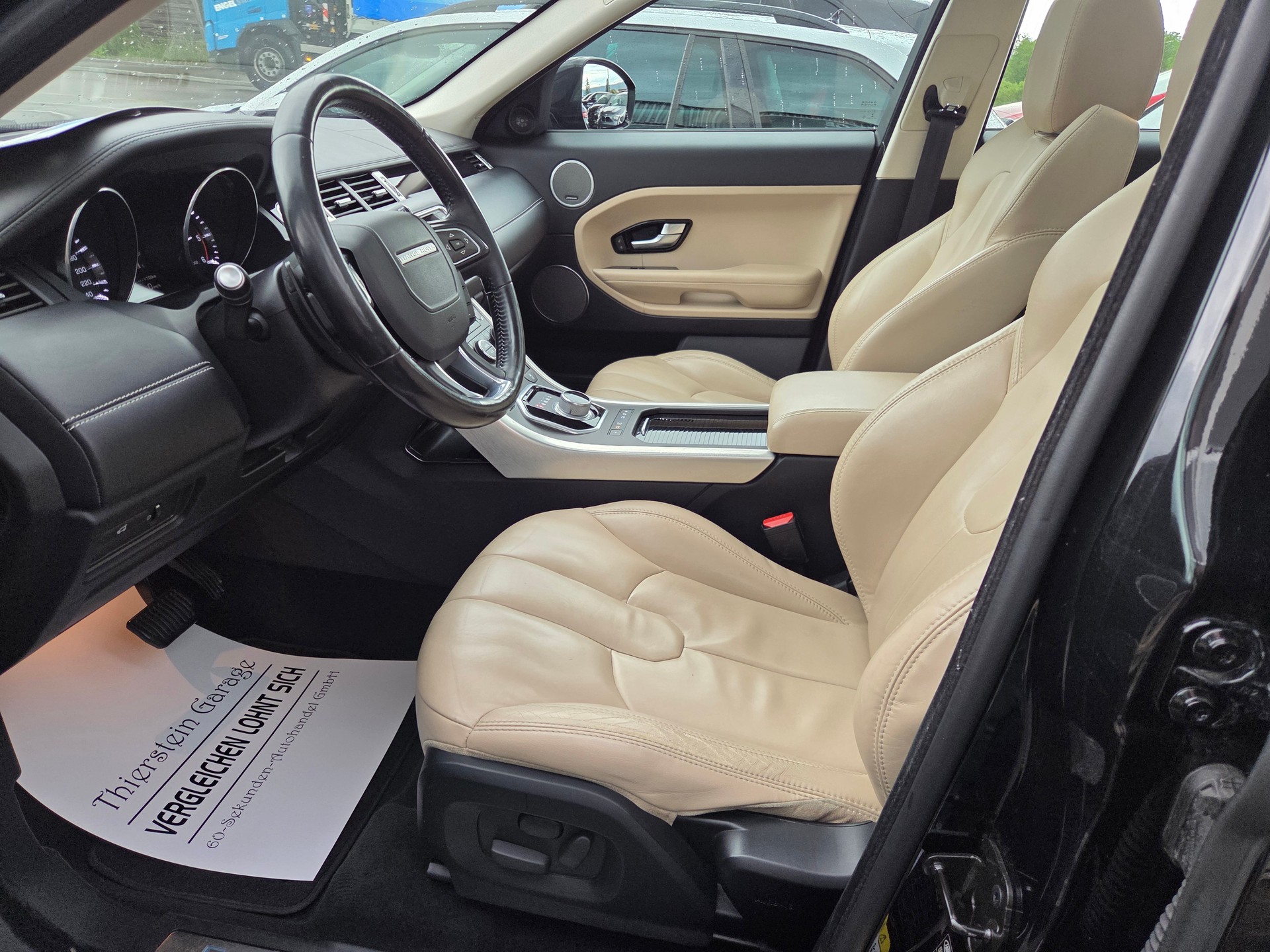 LAND ROVER Range Rover Evoque 2.2 SD4 Prestige AT9-image-10