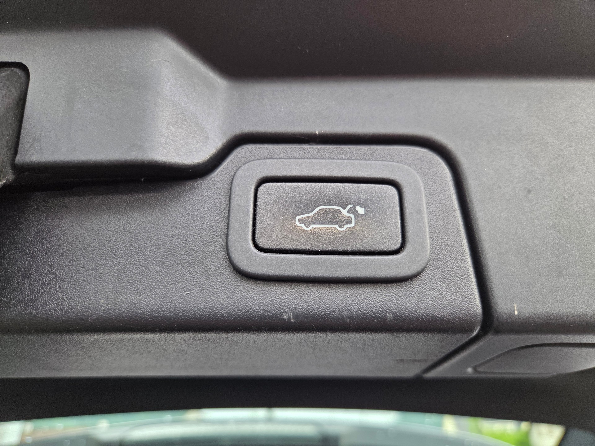 LAND ROVER Range Rover Evoque 2.2 SD4 Prestige AT9-image-15