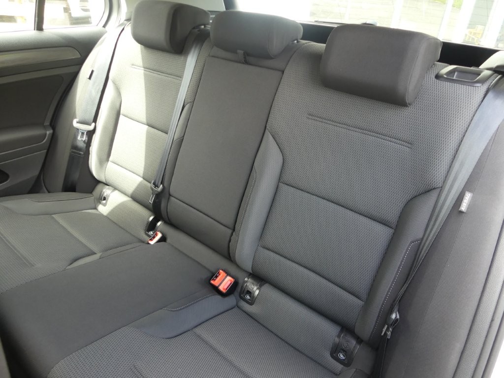VW e-Golf-image-11