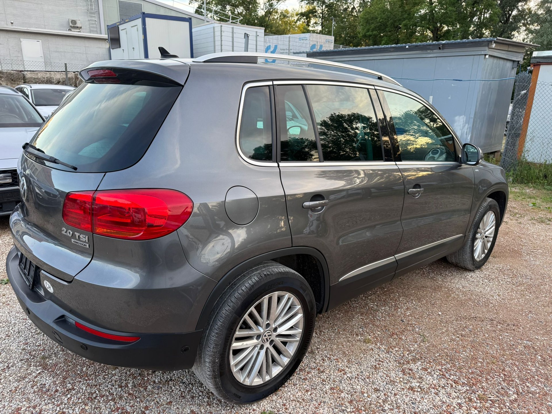 VW Tiguan 2.0 TSI Cup 4Motion-image-2