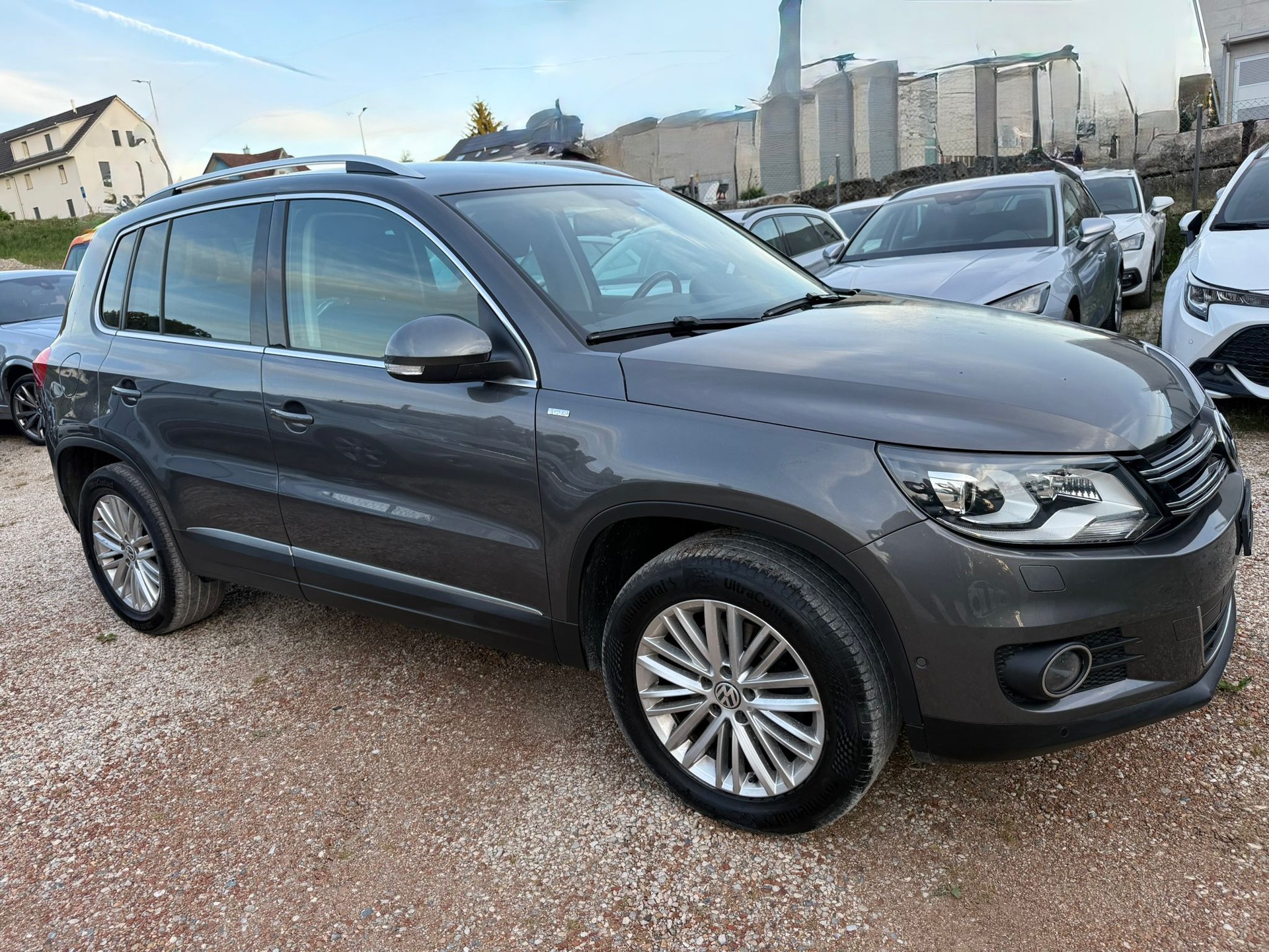 VW Tiguan 2.0 TSI Cup 4Motion-image-1
