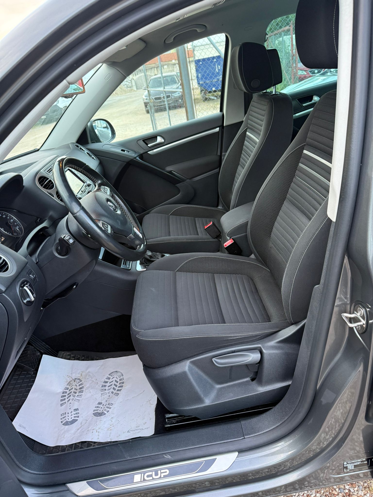 VW Tiguan 2.0 TSI Cup 4Motion-image-9