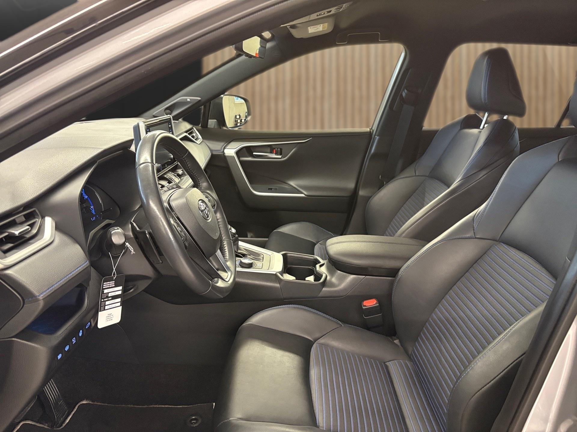 TOYOTA RAV4 2.5 HEV Style-image-10