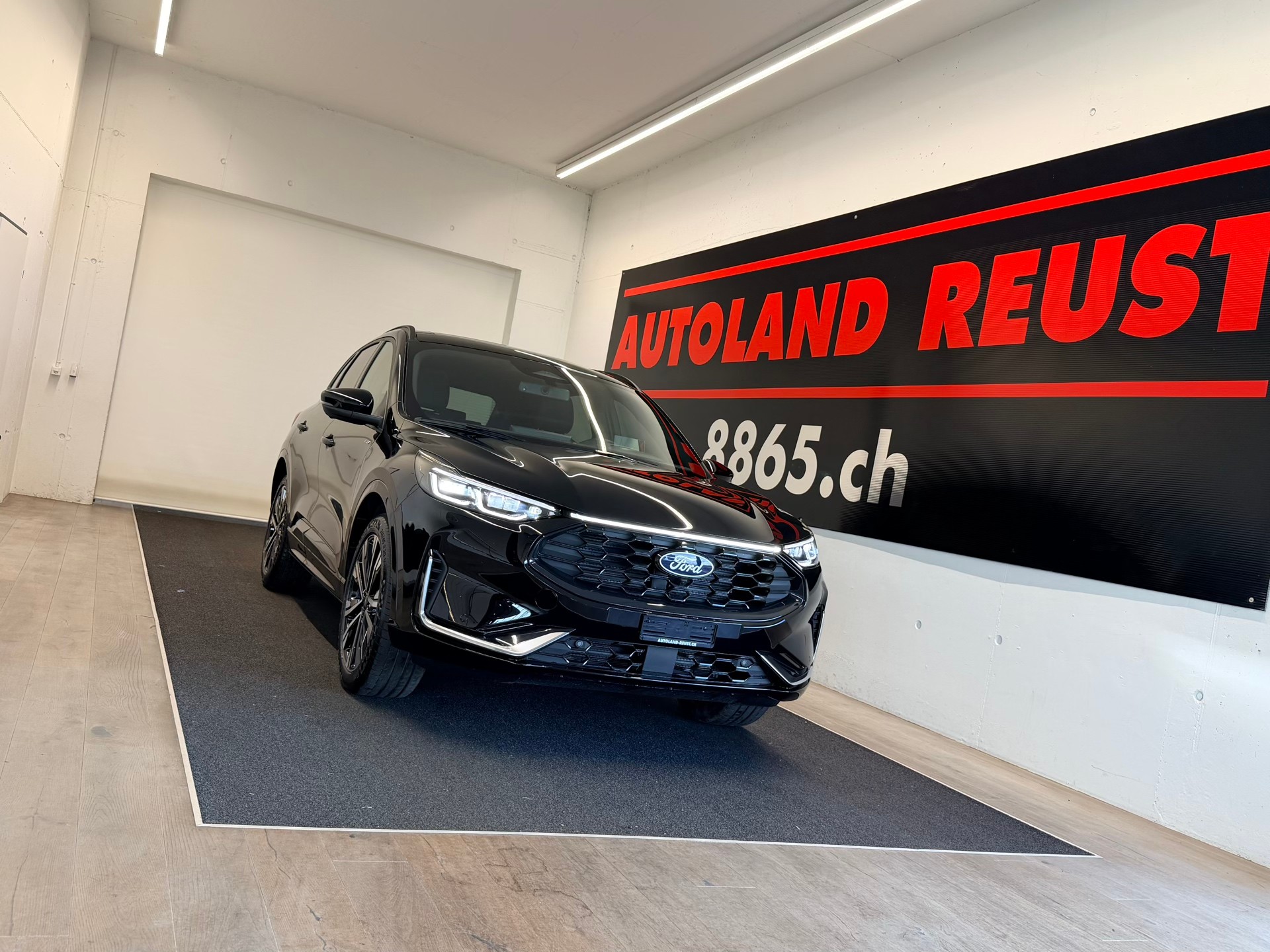 FORD Kuga 2.5 FHEV ST-LINE X 4WD