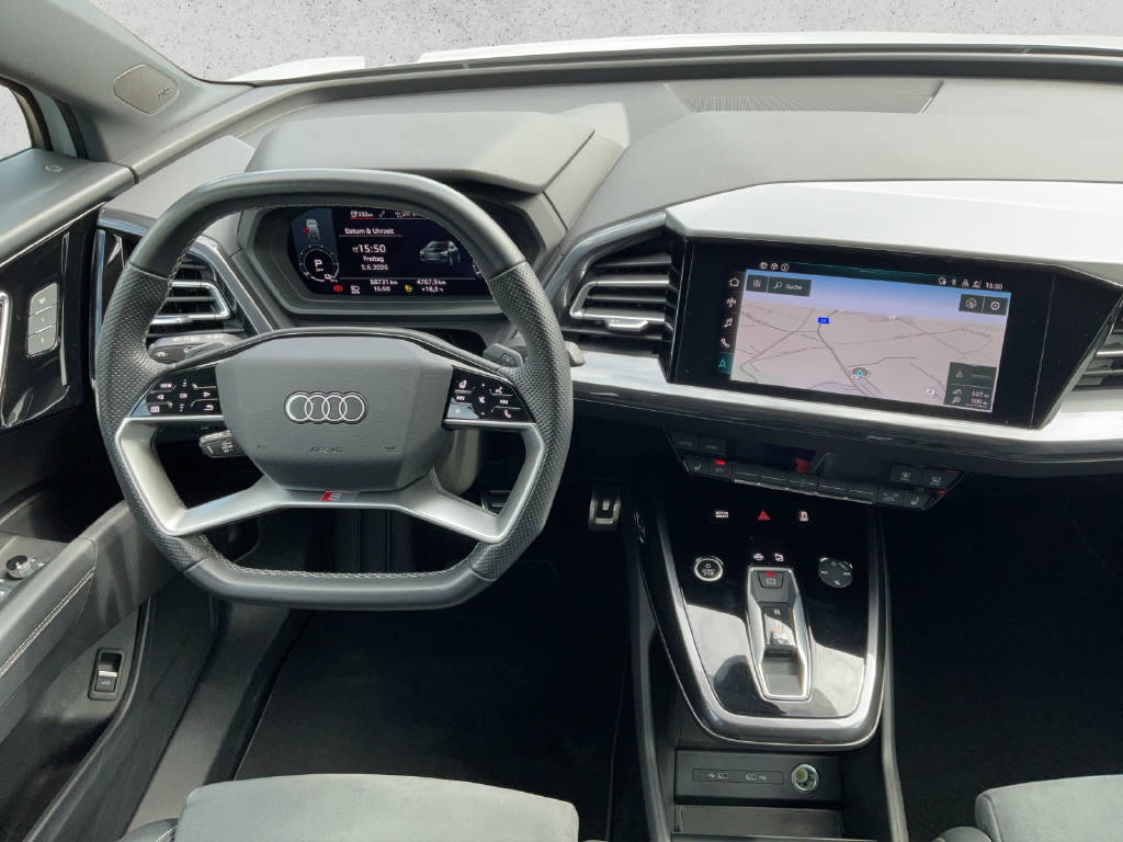 AUDI Q4 e-tron 50 quattro-image-10