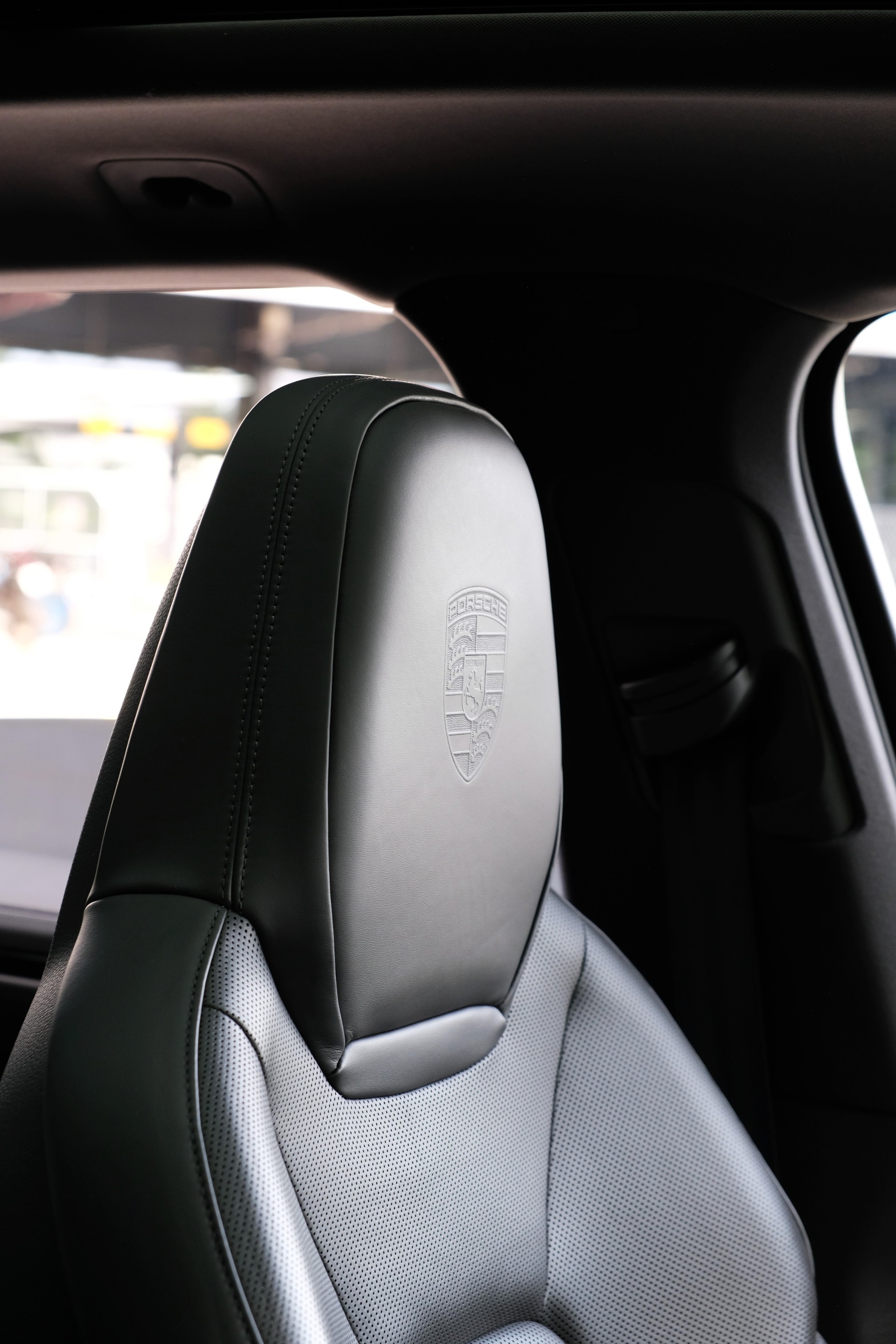 PORSCHE Cayenne S-image-18