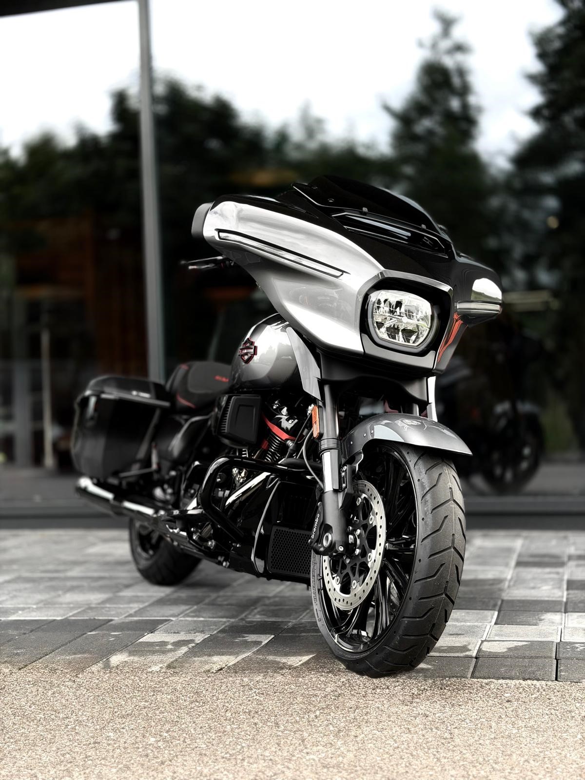 HARLEY-DAVIDSON FLHXSE Street Glide CVO 121-showroom-element-1