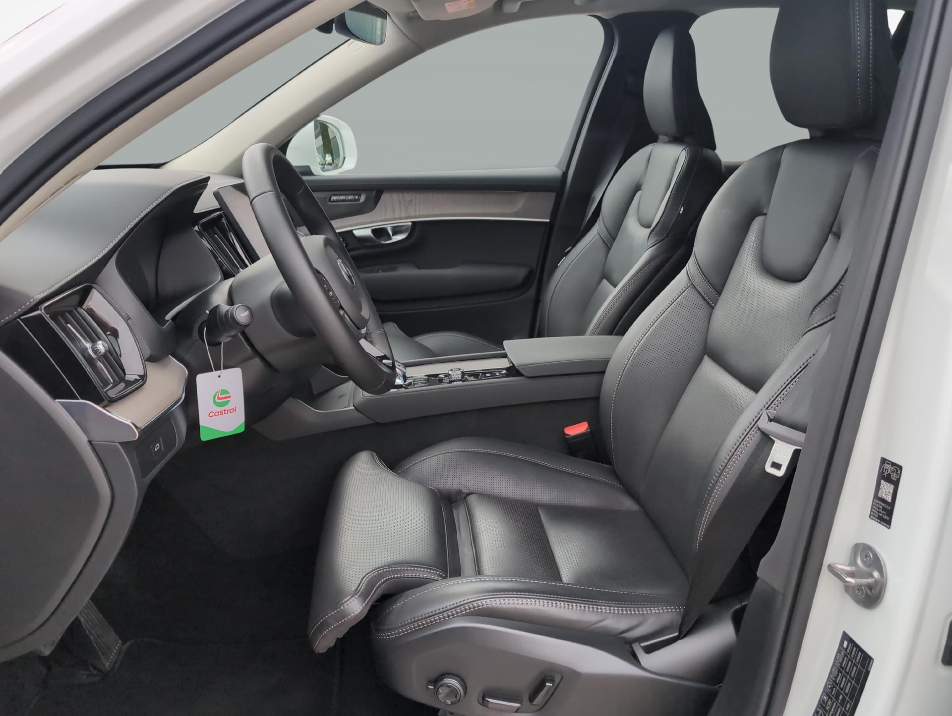 VOLVO XC90 2.0 B5 MH Plus Bright AWD-image-11