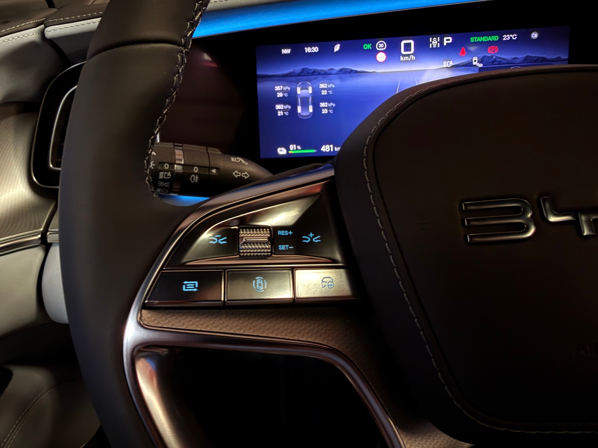 BYD Sealion 7 91,3 kWh Excellence AWD-image-21