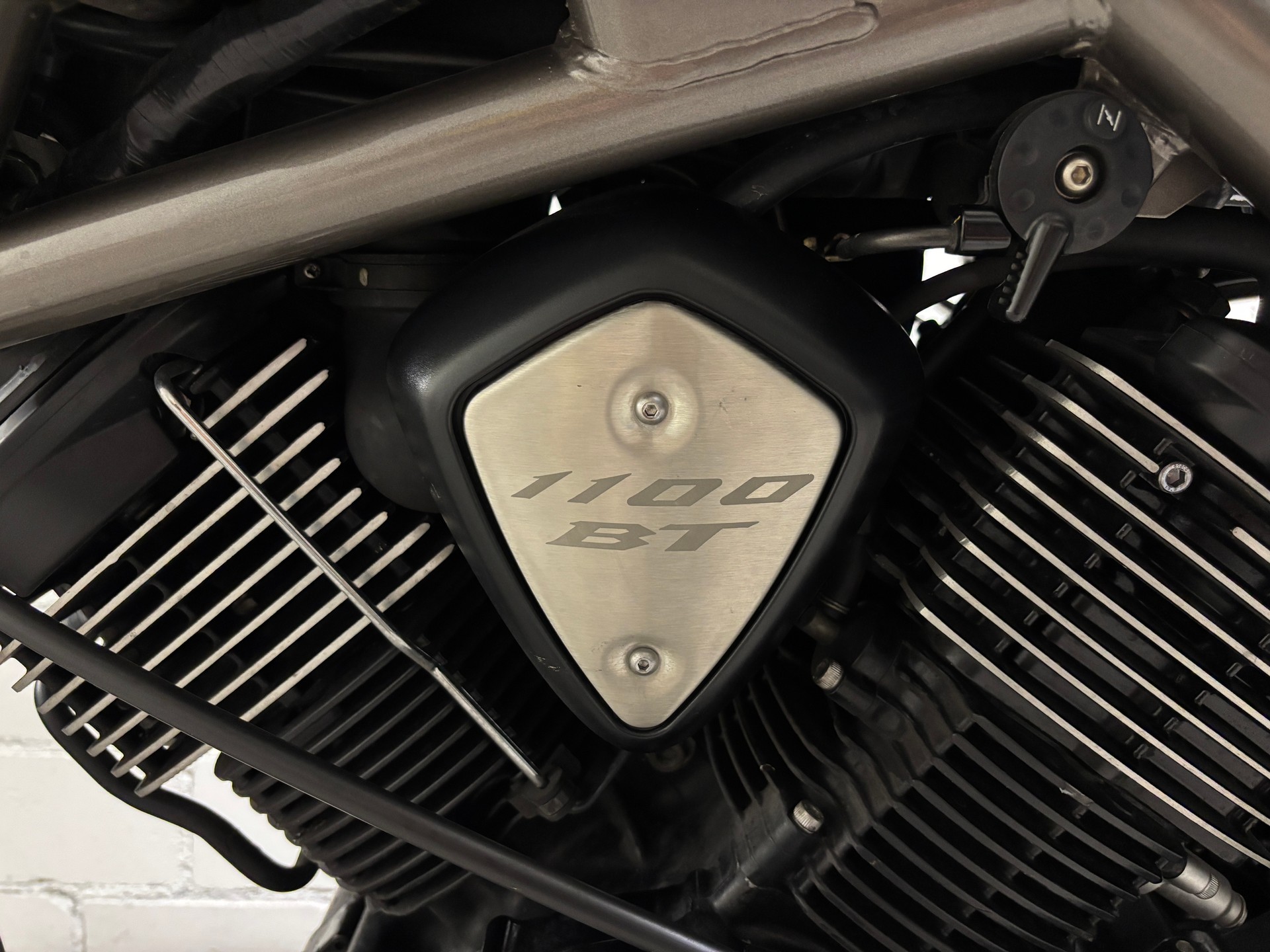 YAMAHA BT 1100 Bulldog-image-7