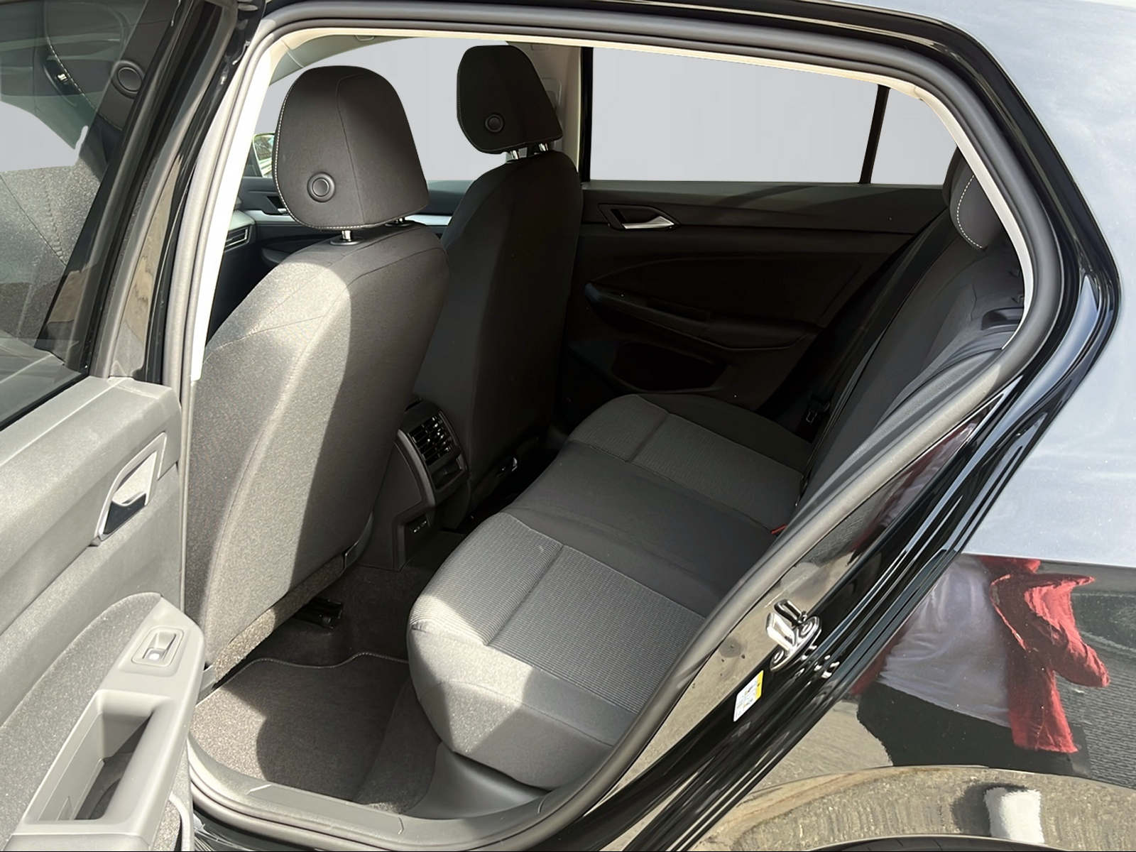 VW Golf 1.5 e TSI mHEV Value DSG-image-6