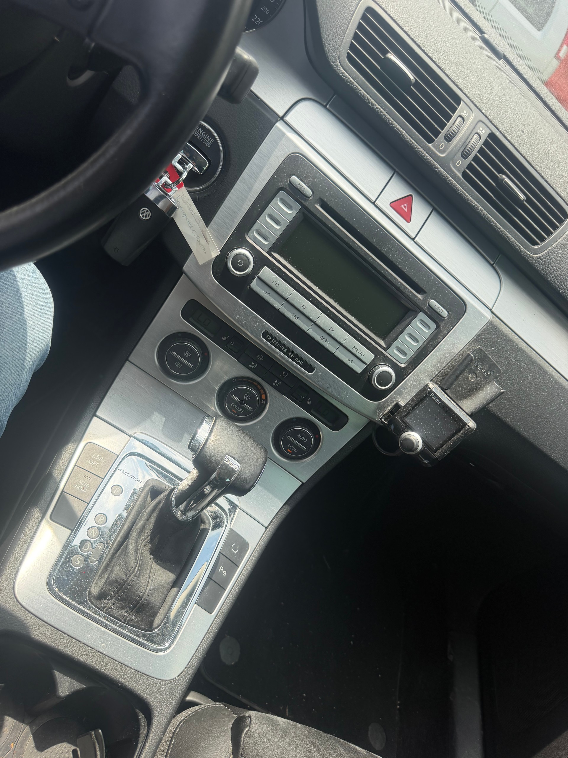 VW Passat Variant 3.2 V6 FSI Highline 4Motion-image-6