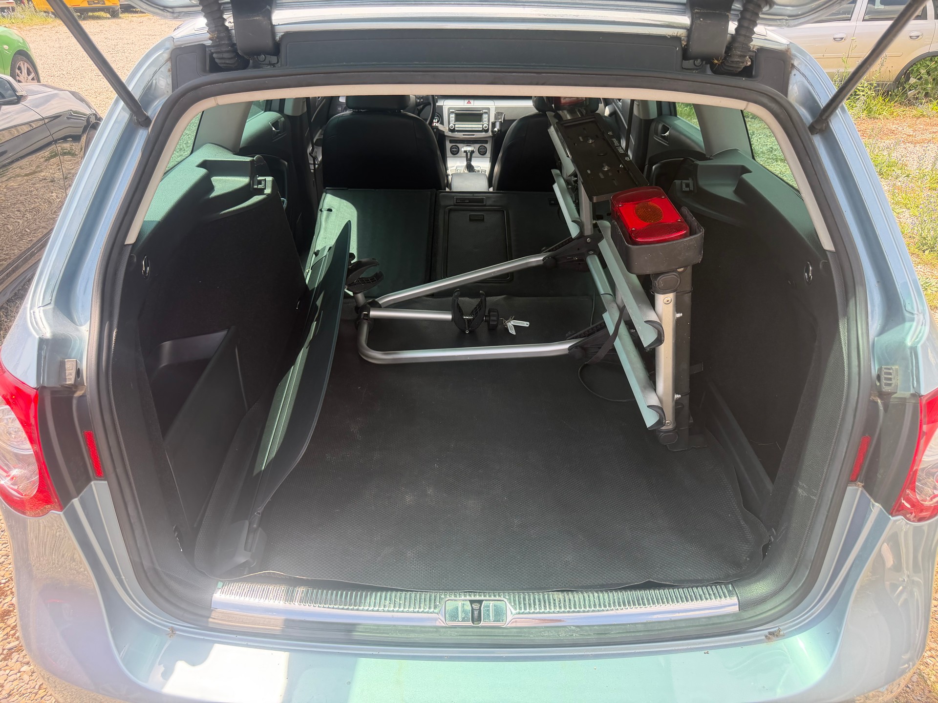 VW Passat Variant 3.2 V6 FSI Highline 4Motion-image-4