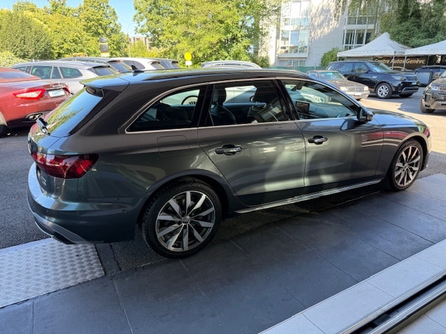 AUDI A4 Avant 40 TDI S line quattro S-tronic-image-4