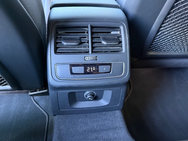 AUDI A4 Avant 40 TDI S line quattro S-tronic-image-15