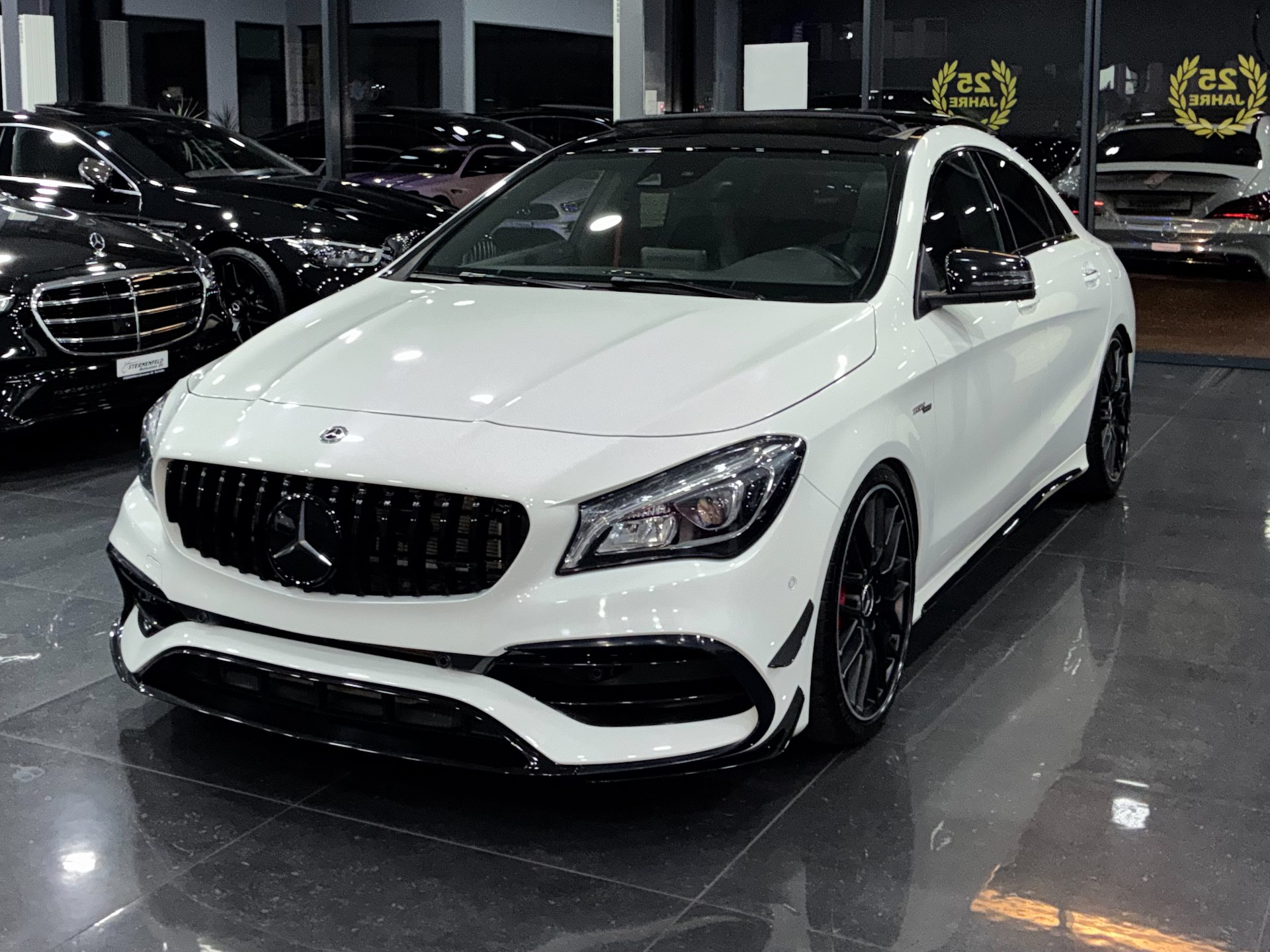 MERCEDES-BENZ CLA 45 AMG 4Matic Speedshift